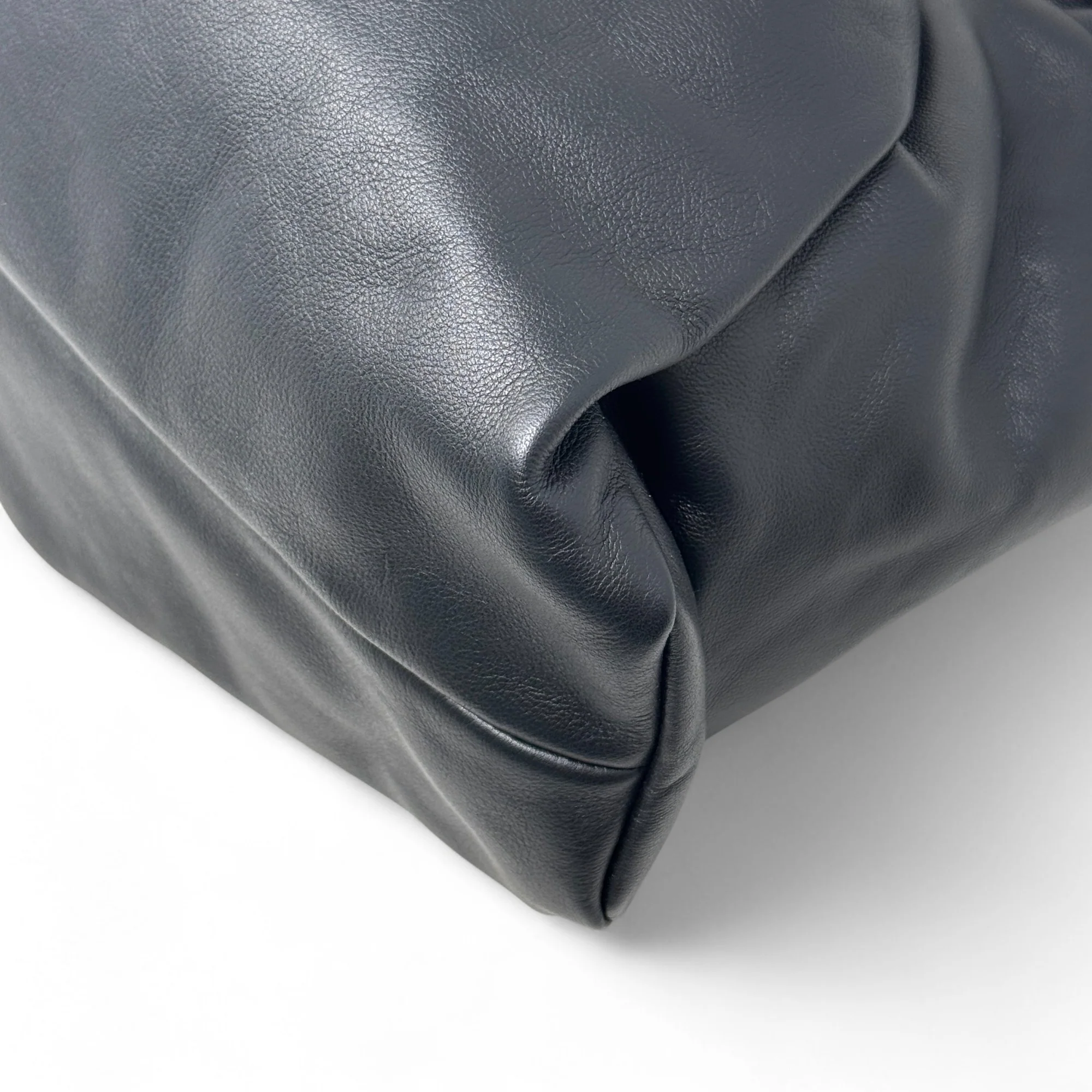 Bottega Veneta Black Shoulder Pouch - Image 6