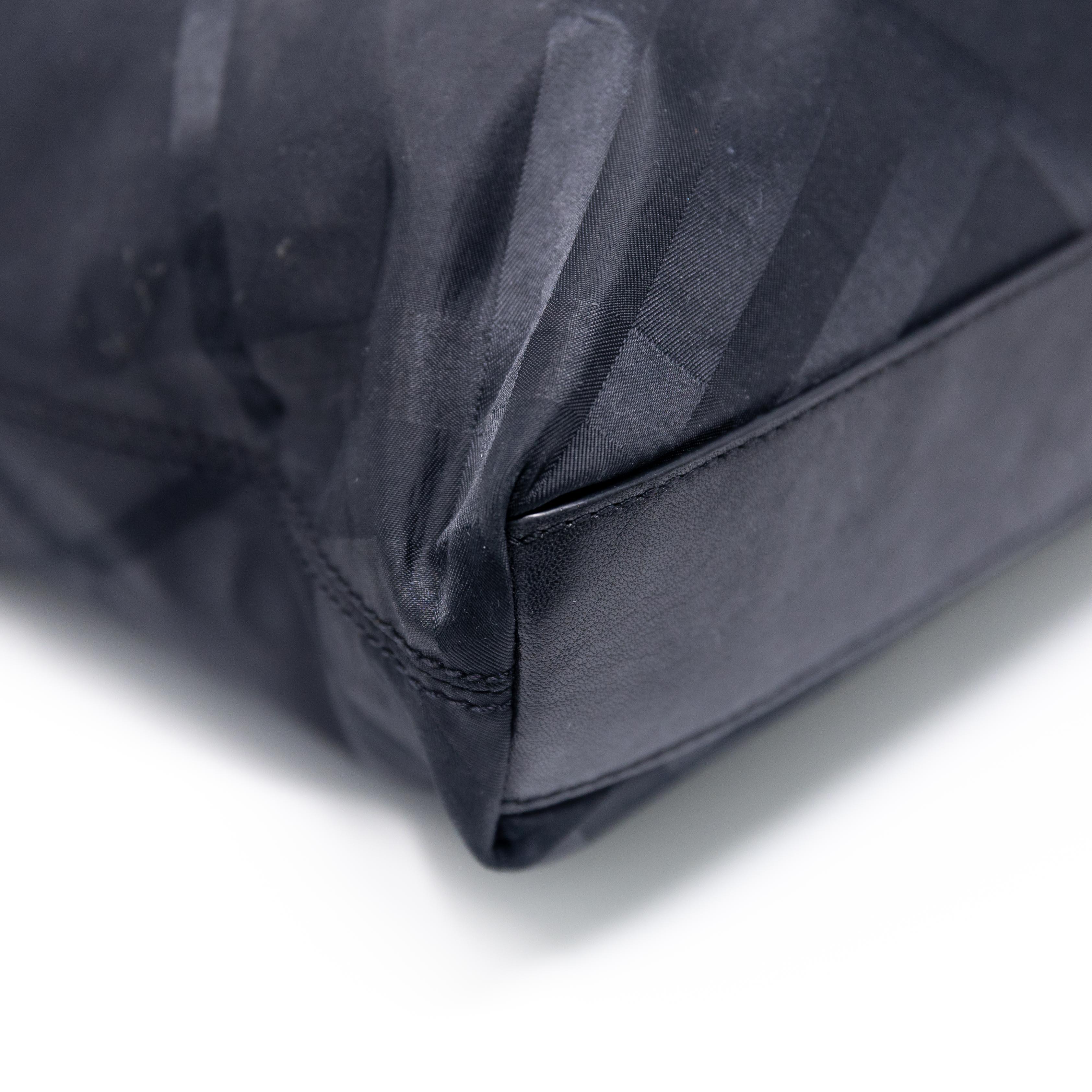 Burberry Black Smoke Check Nylon Messenger - Image 6