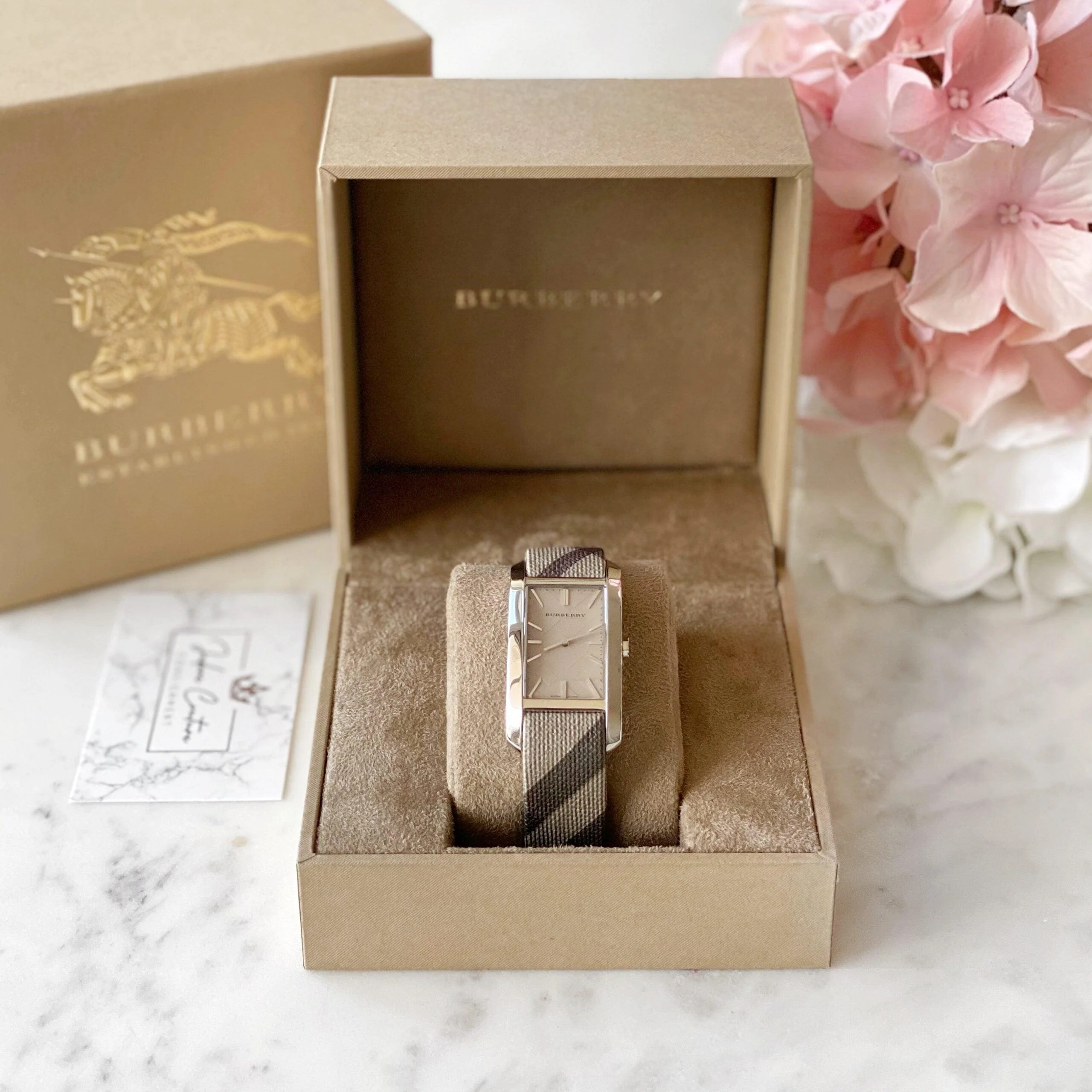 Burberry Heritage Nova Watch 33mm Quartz - Image 4