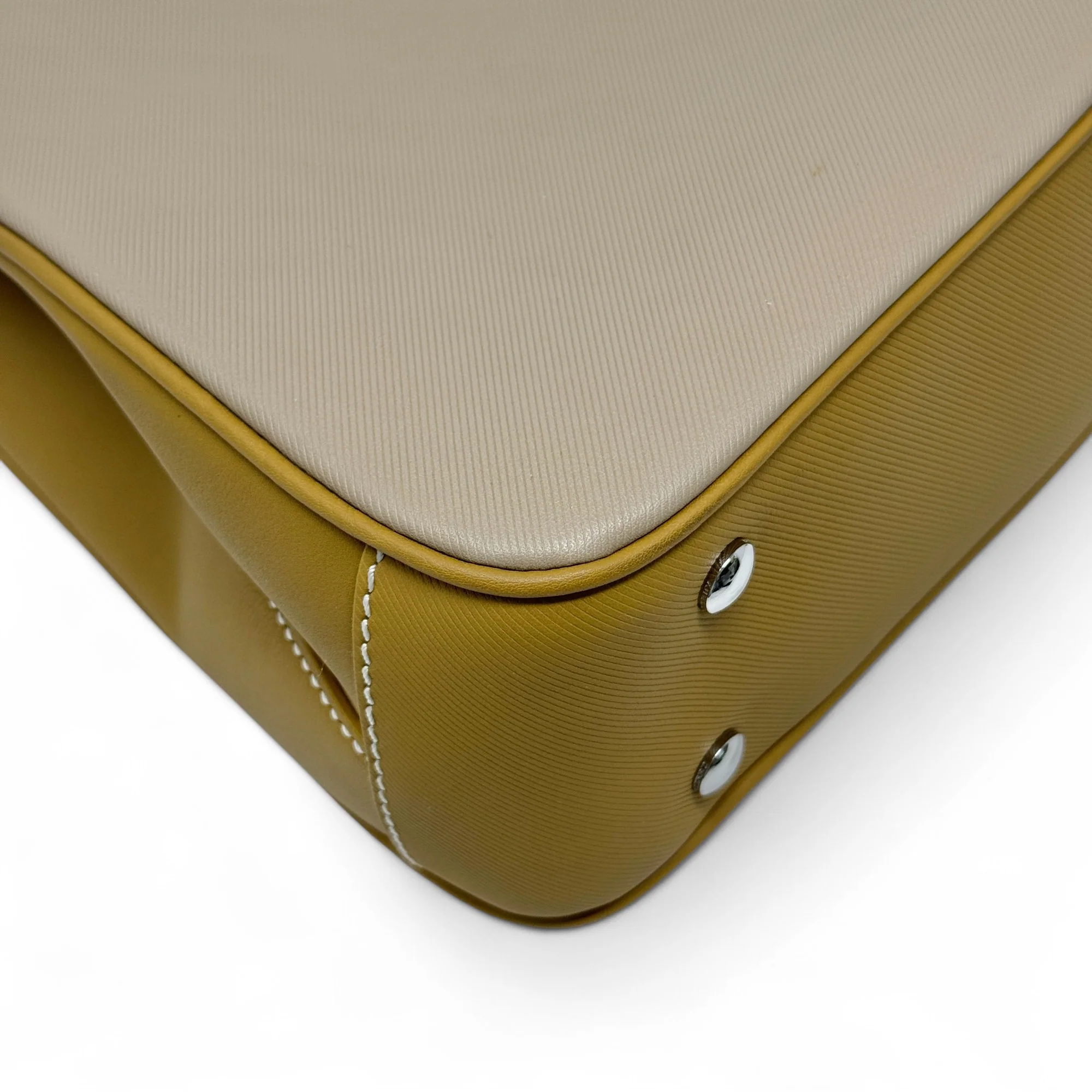 Burberry Ochre Medium Trench Top Handle Bag - Image 12