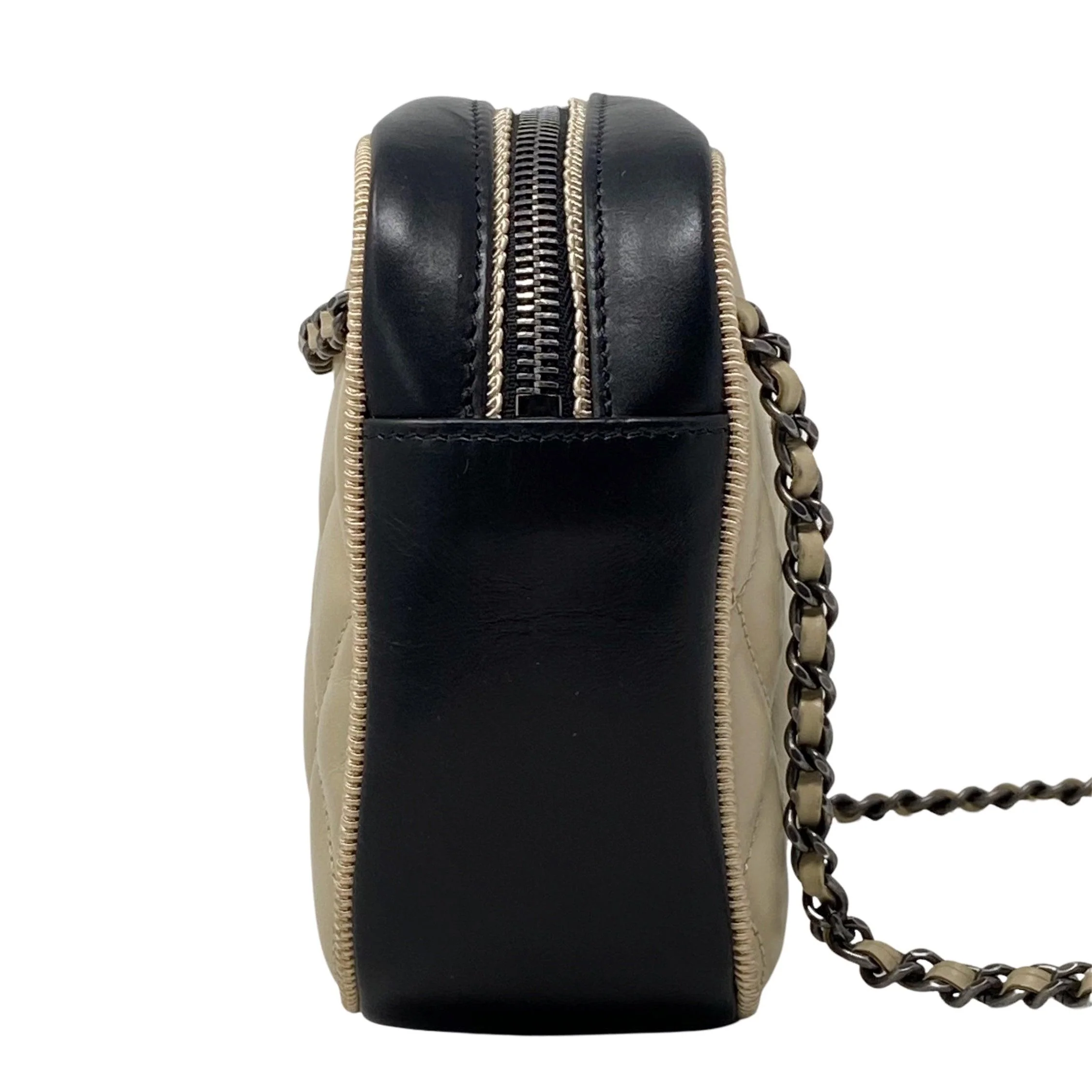 Chanel Beige Calfskin Small Ballerine Camera Bag - Image 3