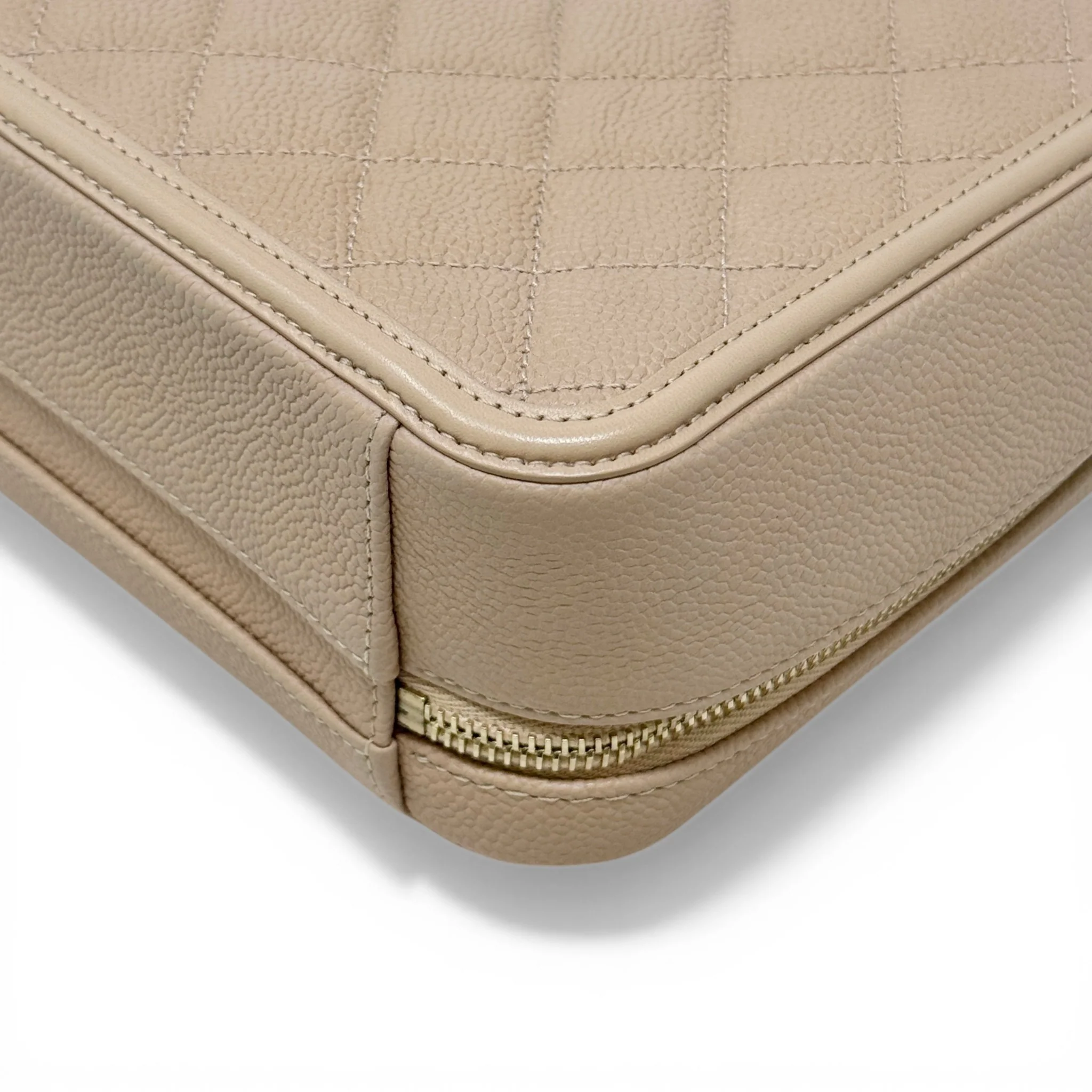 Chanel Beige Medium Filigree Case - Image 8