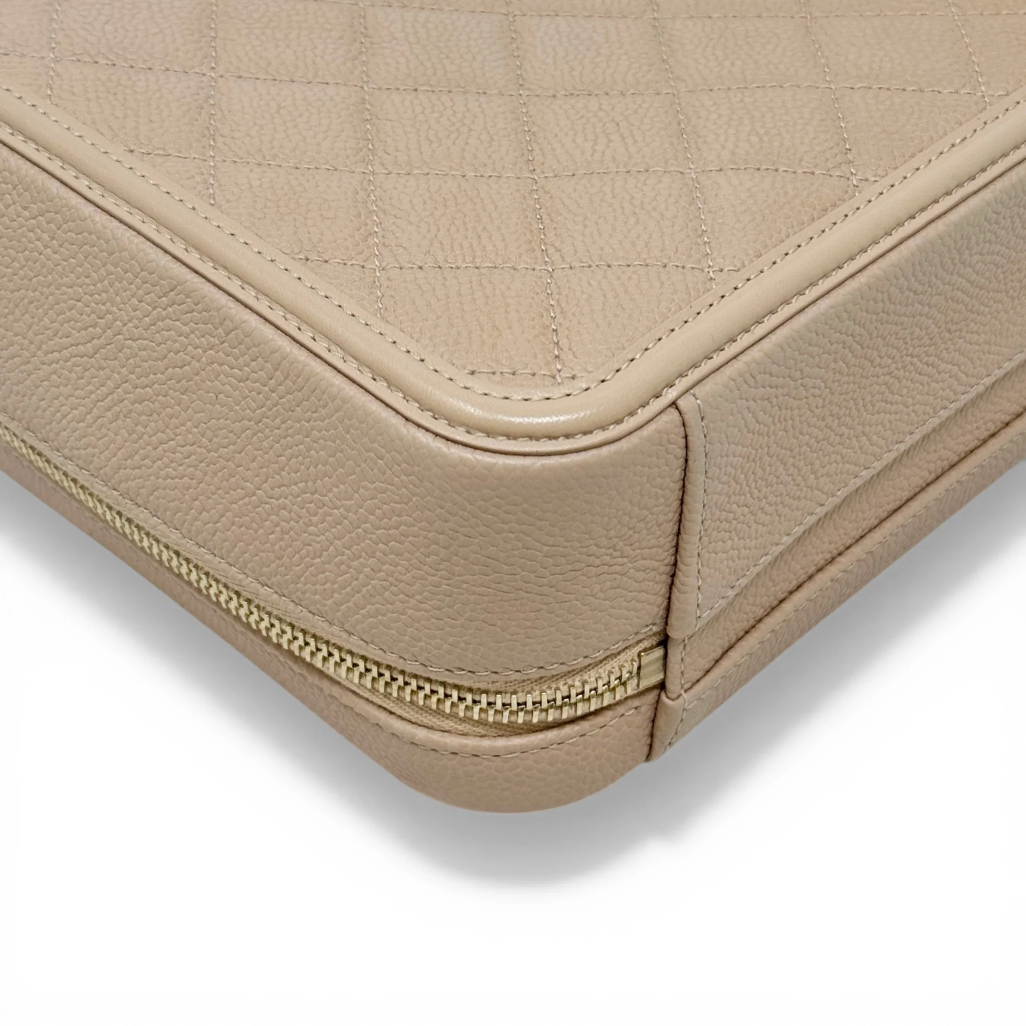 Chanel Beige Medium Filigree Case - Image 9