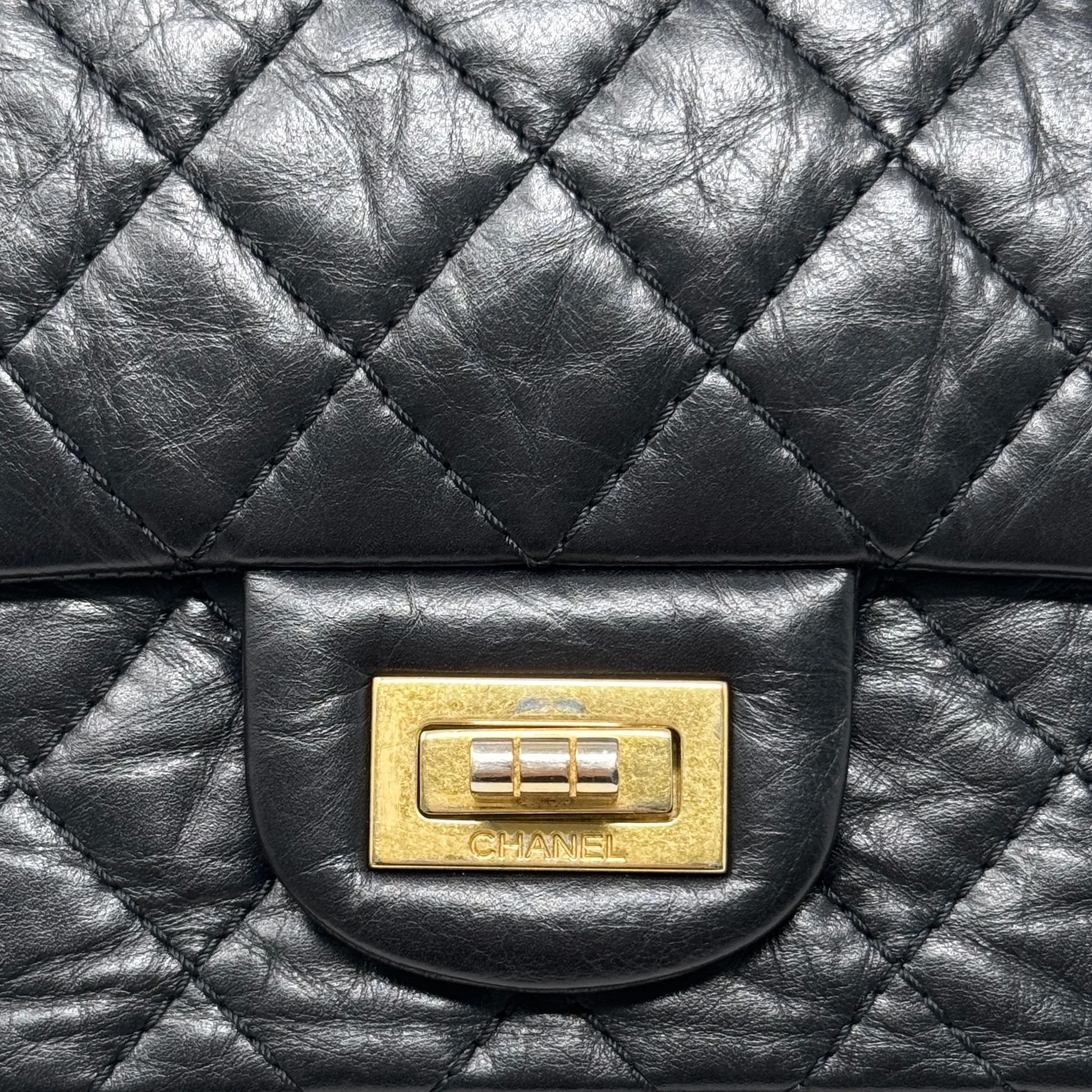 Chanel Black Calfskin 2.55 Reissue 225 - Image 5