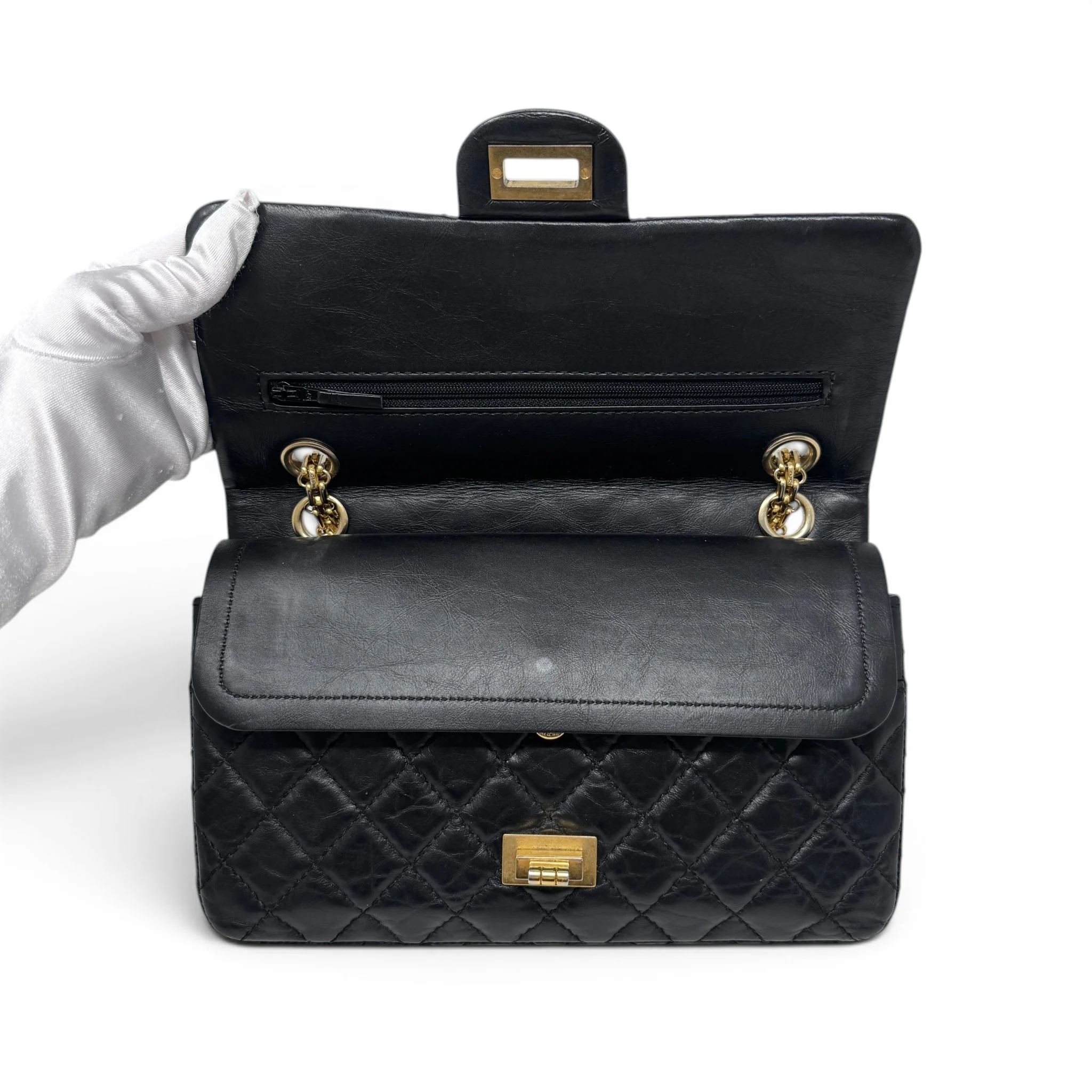 Chanel Black Calfskin 2.55 Reissue 225 - Image 11