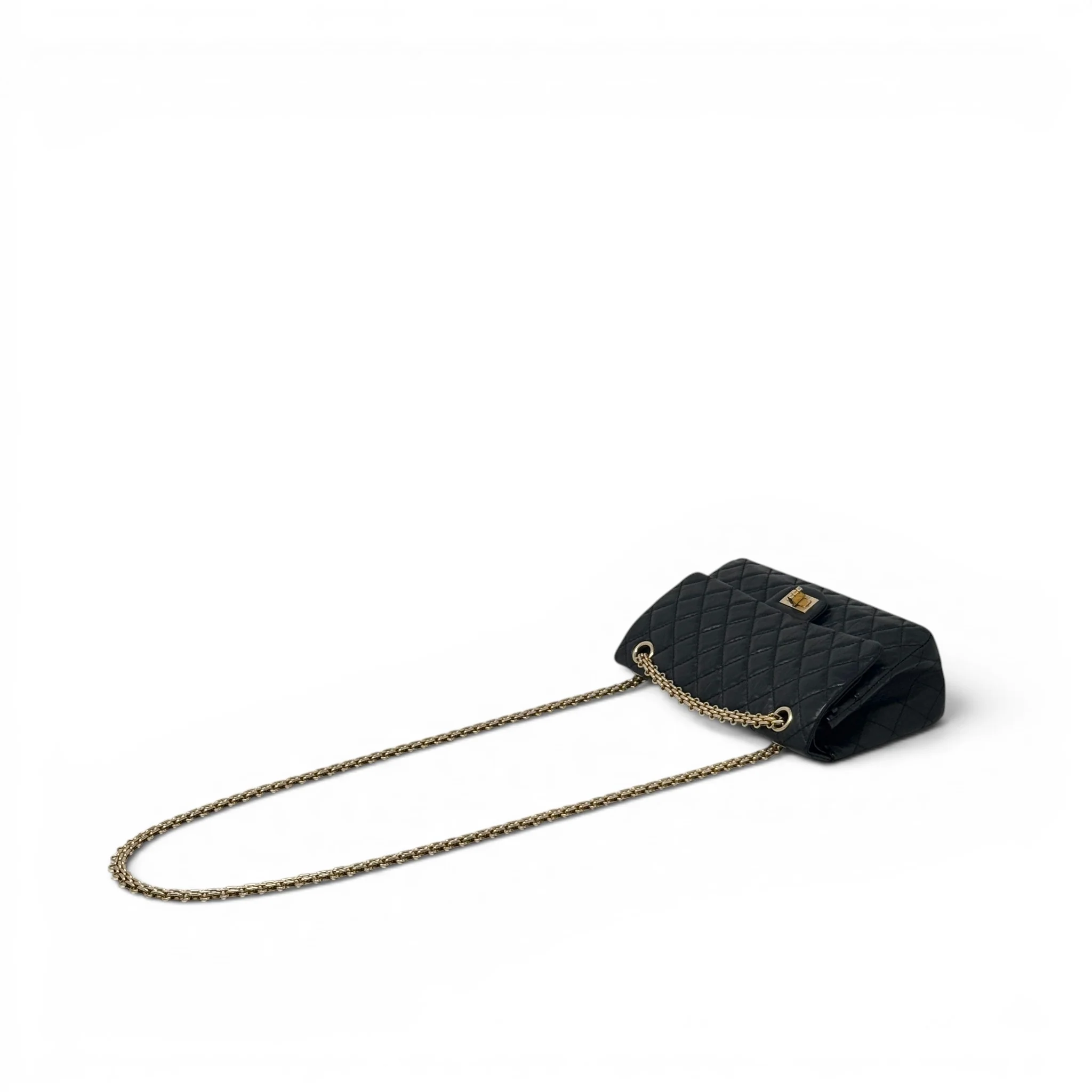 Chanel Black Calfskin 2.55 Reissue 225 - Image 17