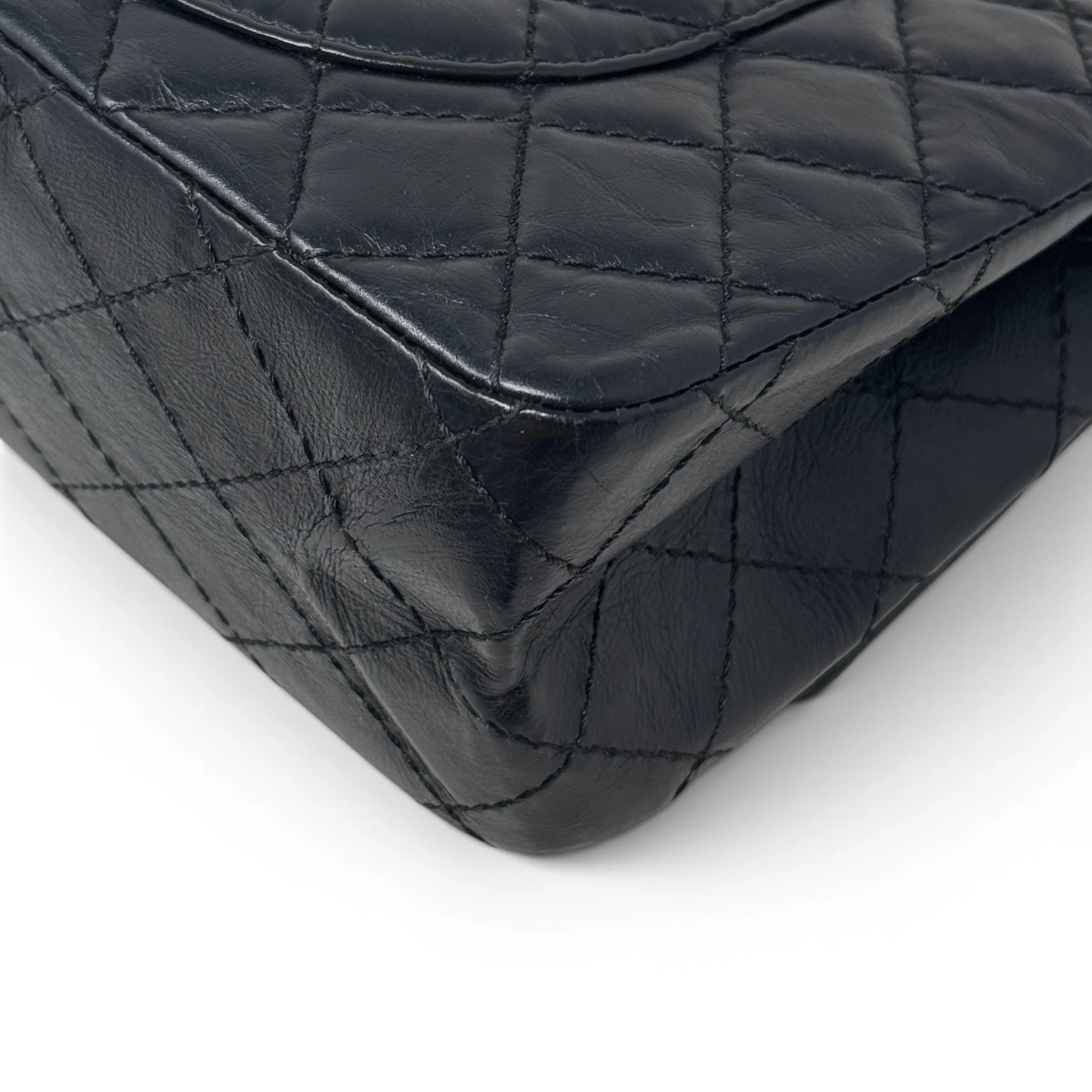 Chanel Black Calfskin 2.55 Reissue 225 - Image 8