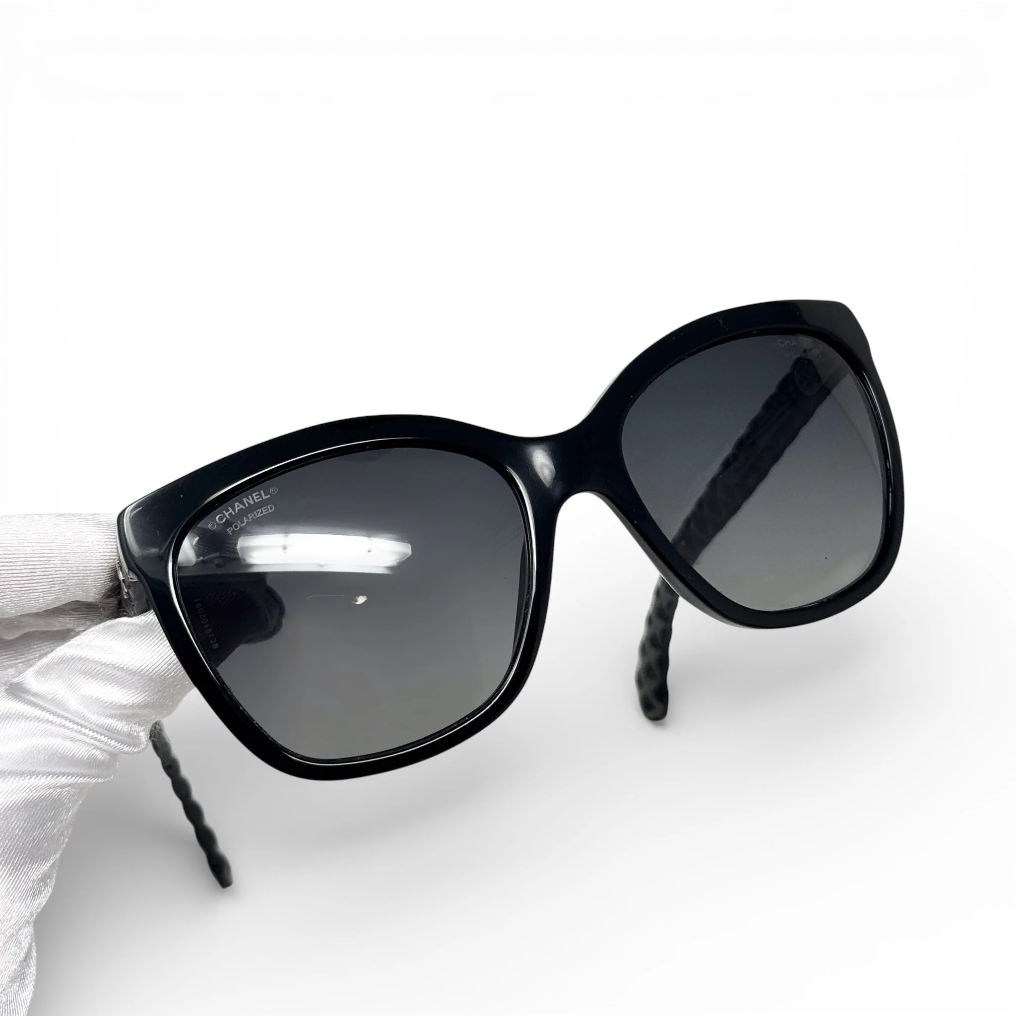 Chanel Black CC Logo Polarized Sunglasses 5288-Q - Image 6