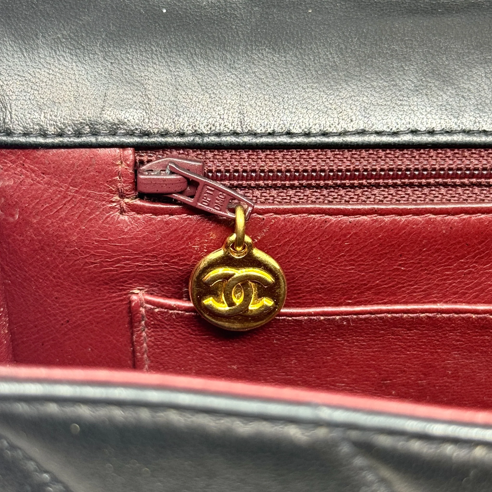 Chanel Black Chevron Vintage Top Handle Bag - Image 15