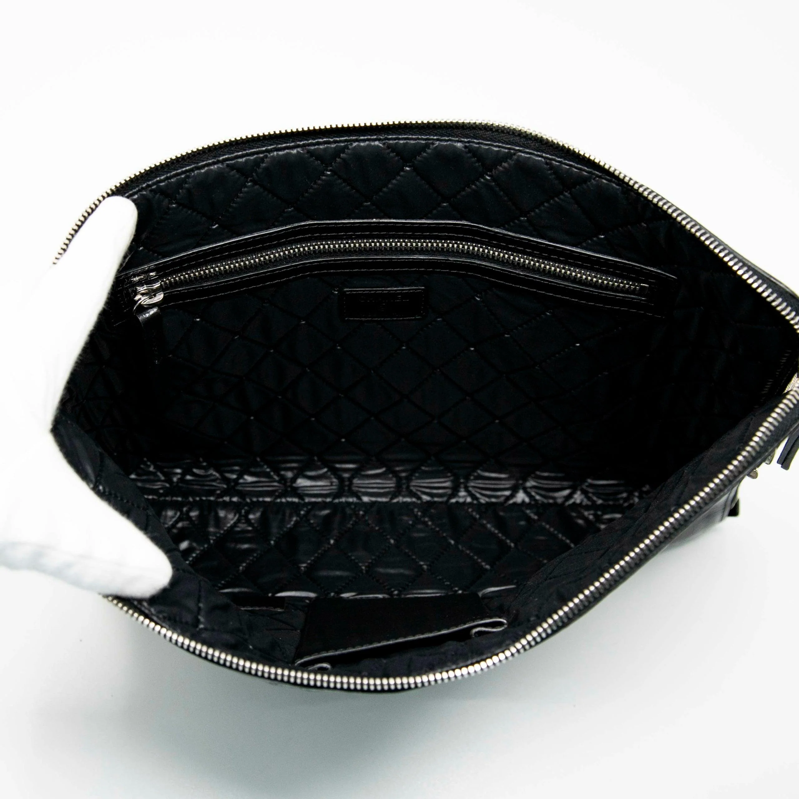 Chanel Black Feministe Mais Feminine Clutch - Image 7