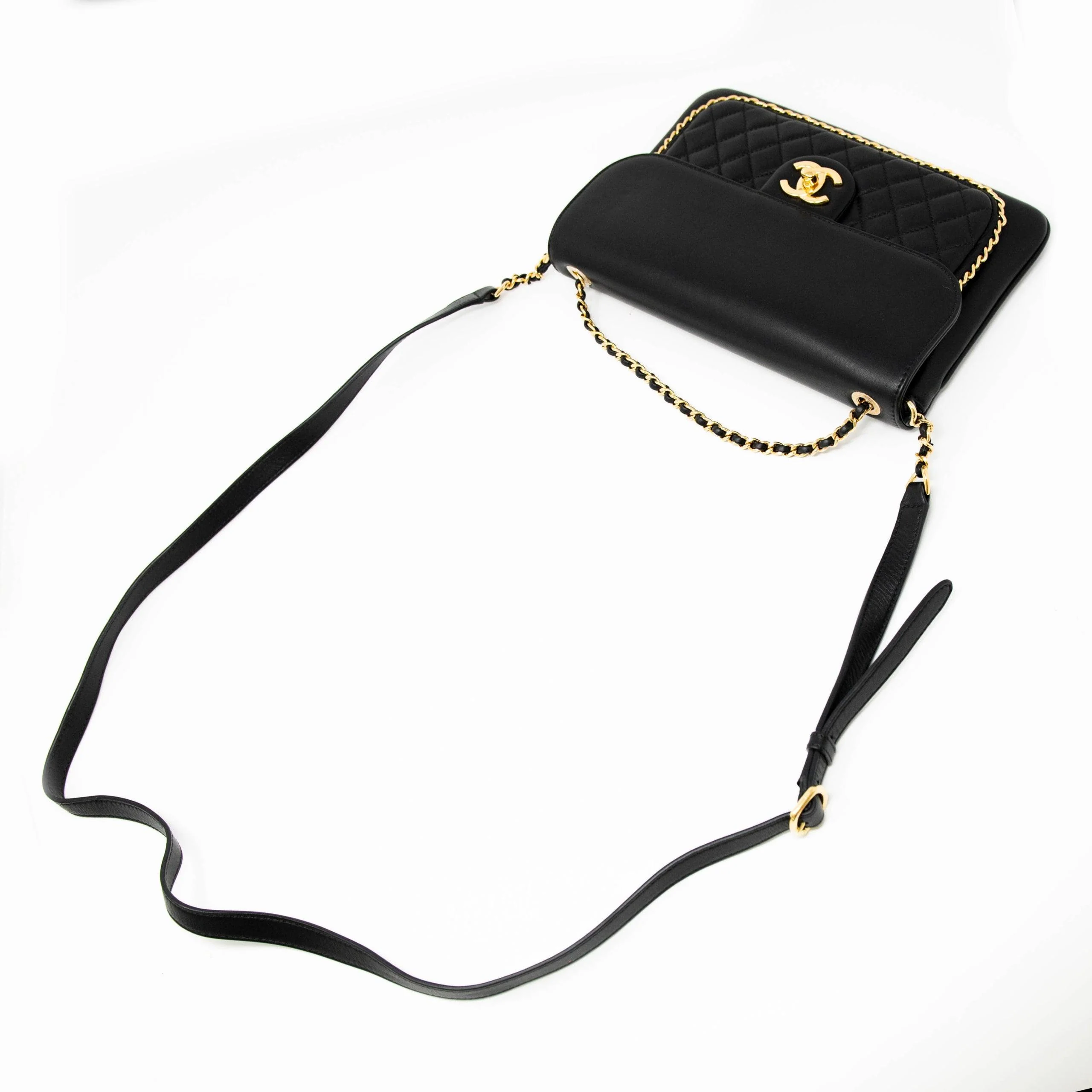 Chanel Black Unchained Flap - Image 15
