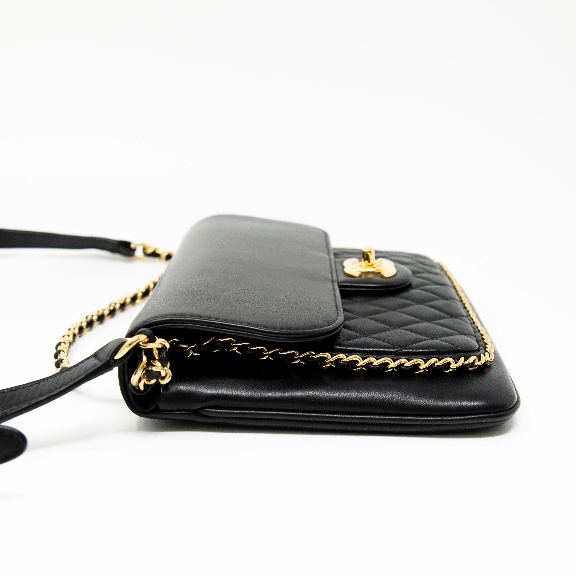 Chanel Black Unchained Flap - Image 4