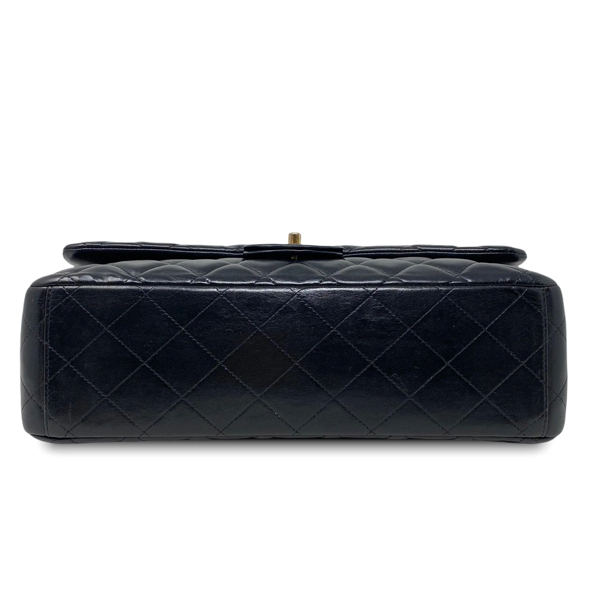 Chanel Black Lambskin Maxi Classic Flap - Image 5