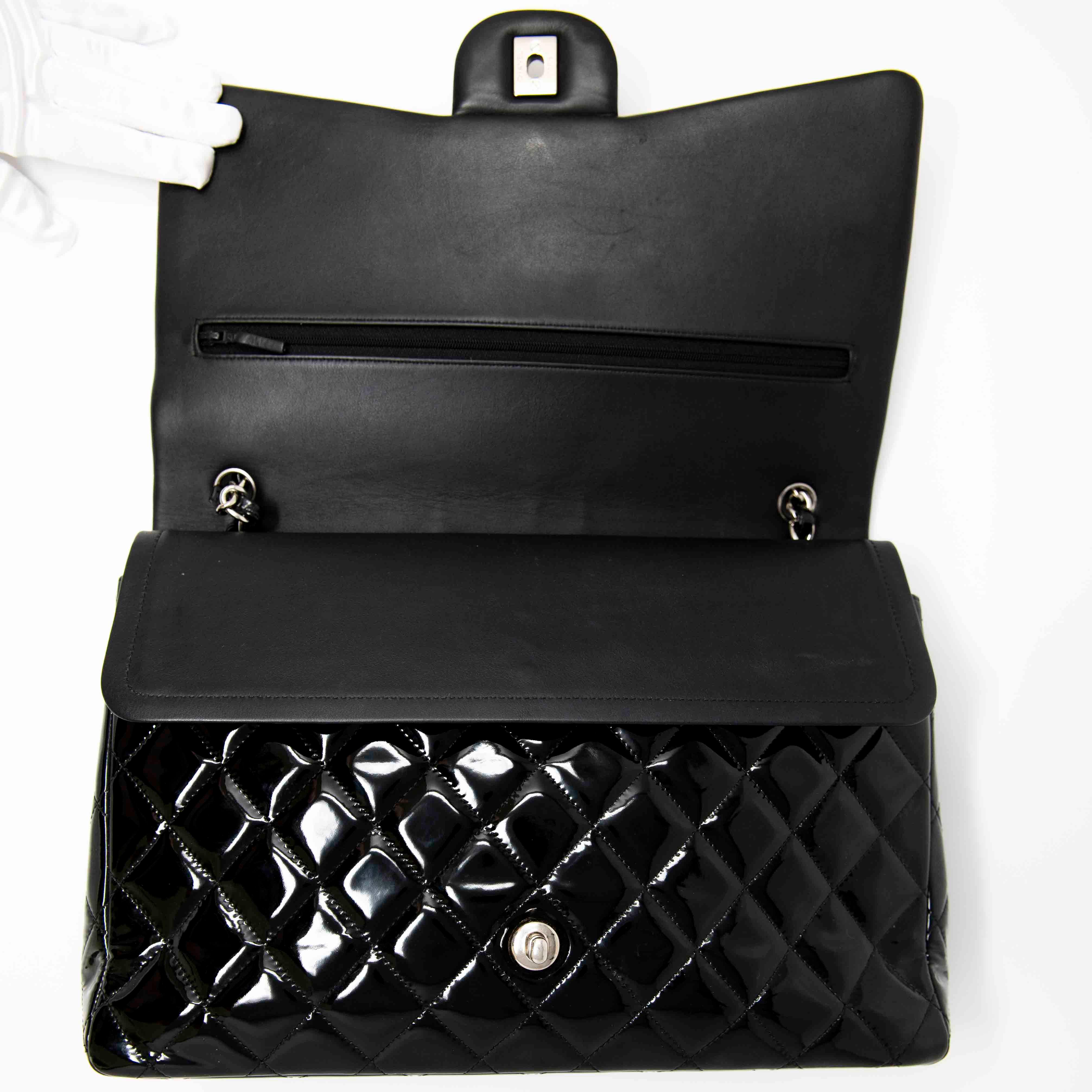Chanel Black Maxi Classic Flap - Image 11