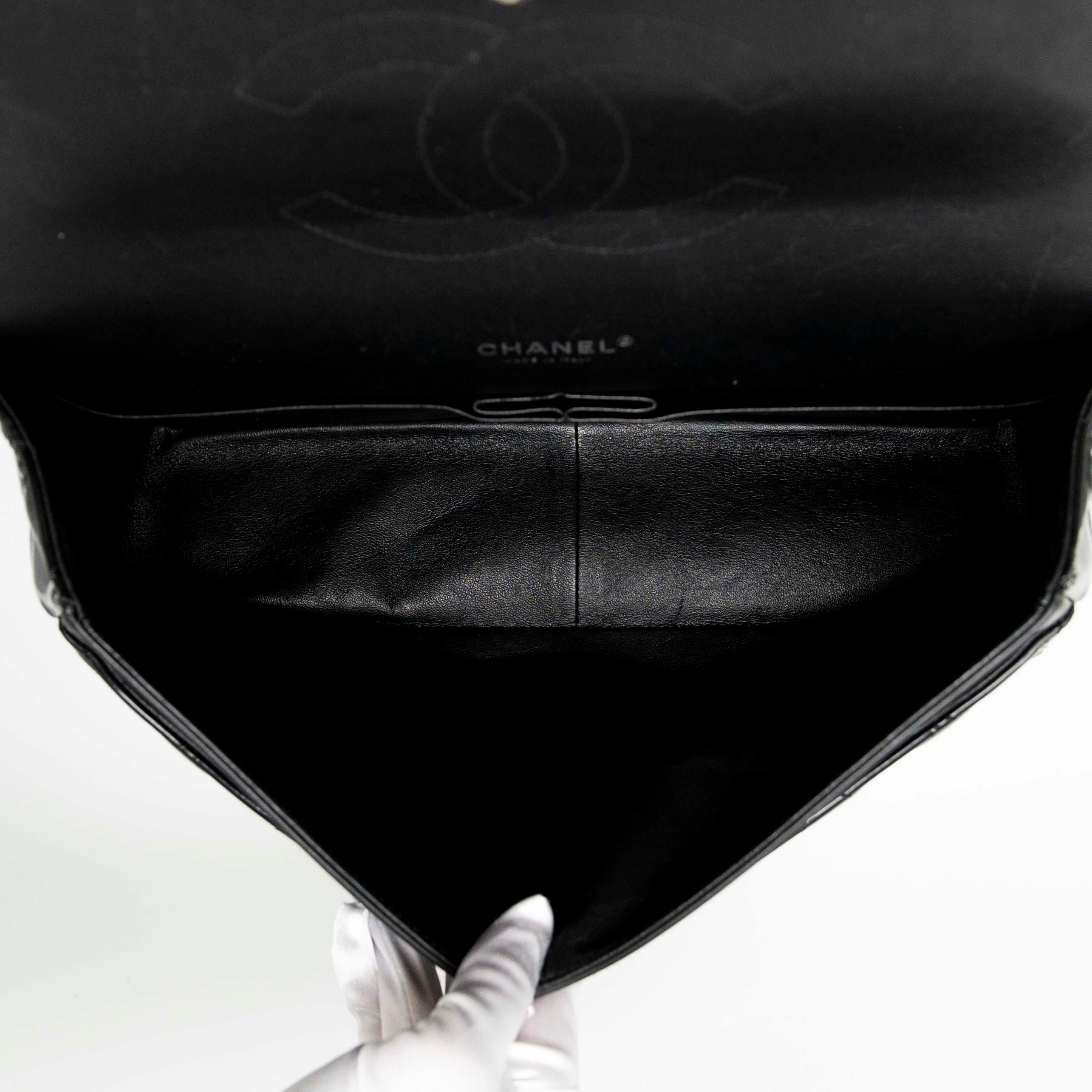 Chanel Black Maxi Classic Flap - Image 13