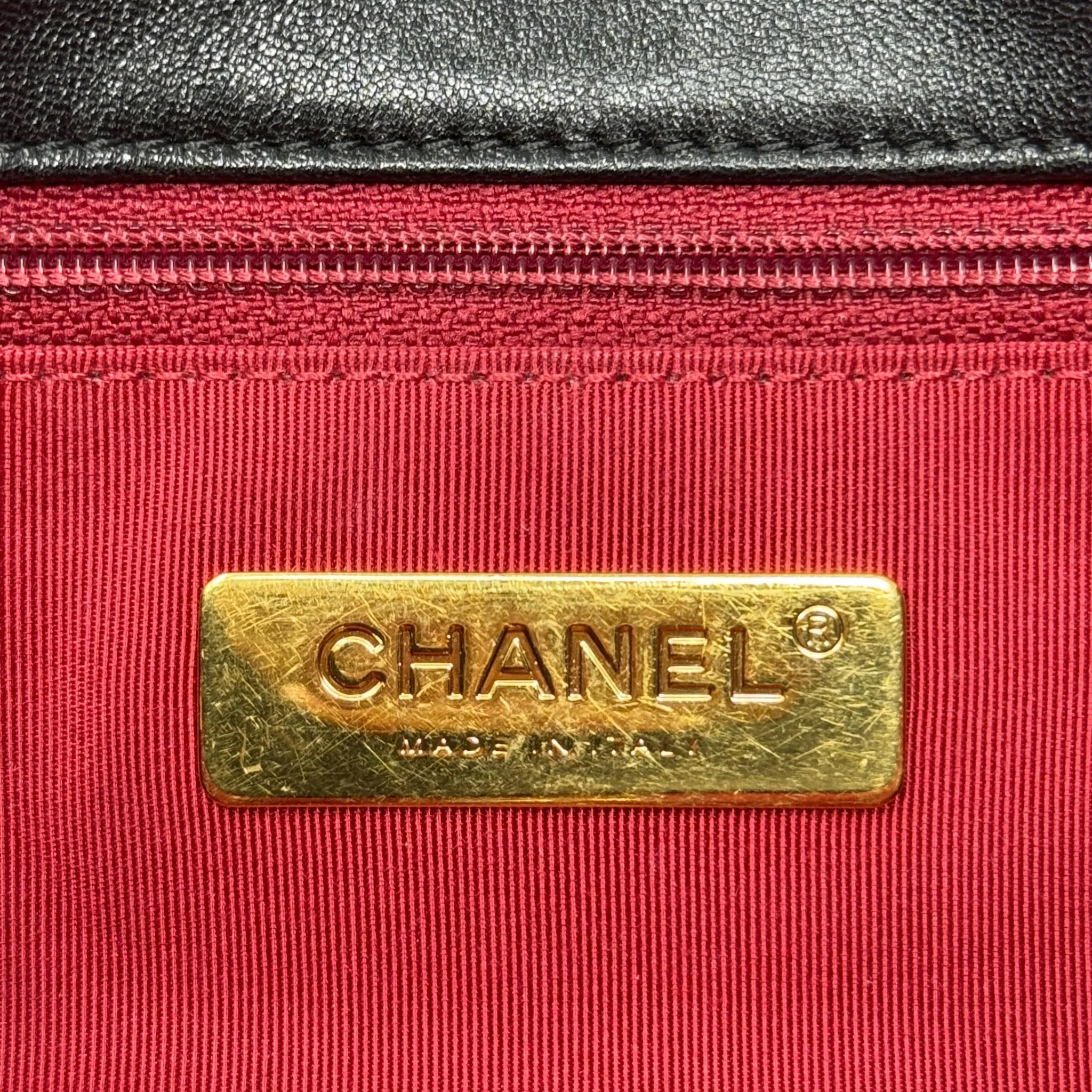 Chanel Black Medium 19 Flap - Image 13