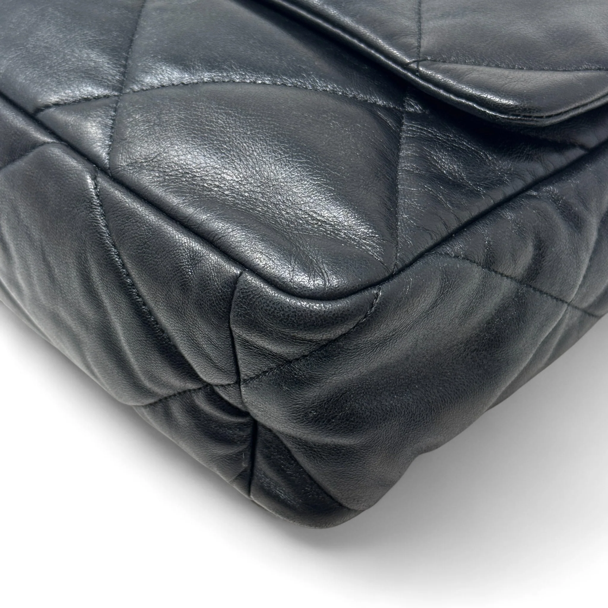 Chanel Black Medium 19 Flap - Image 6