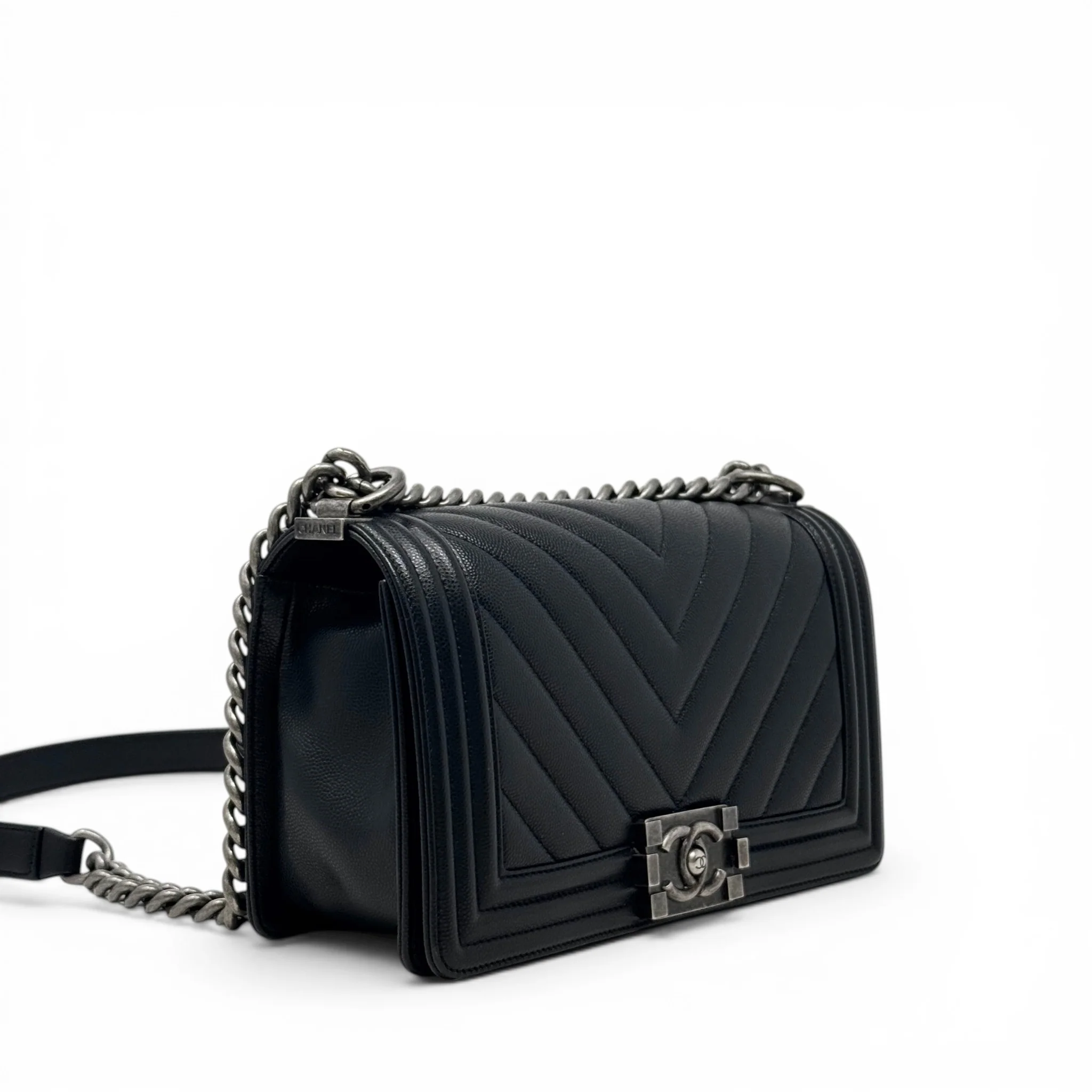 Chanel Black Chevron Medium Boy Bag - Image 4