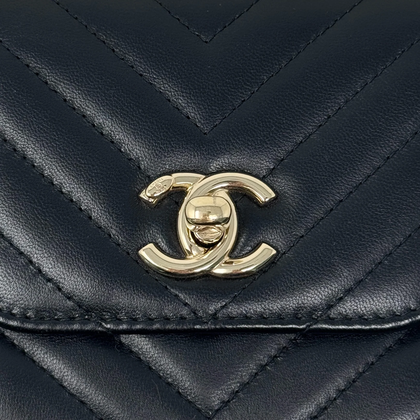 Chanel Black Micro Trendy CC Flap - Image 10
