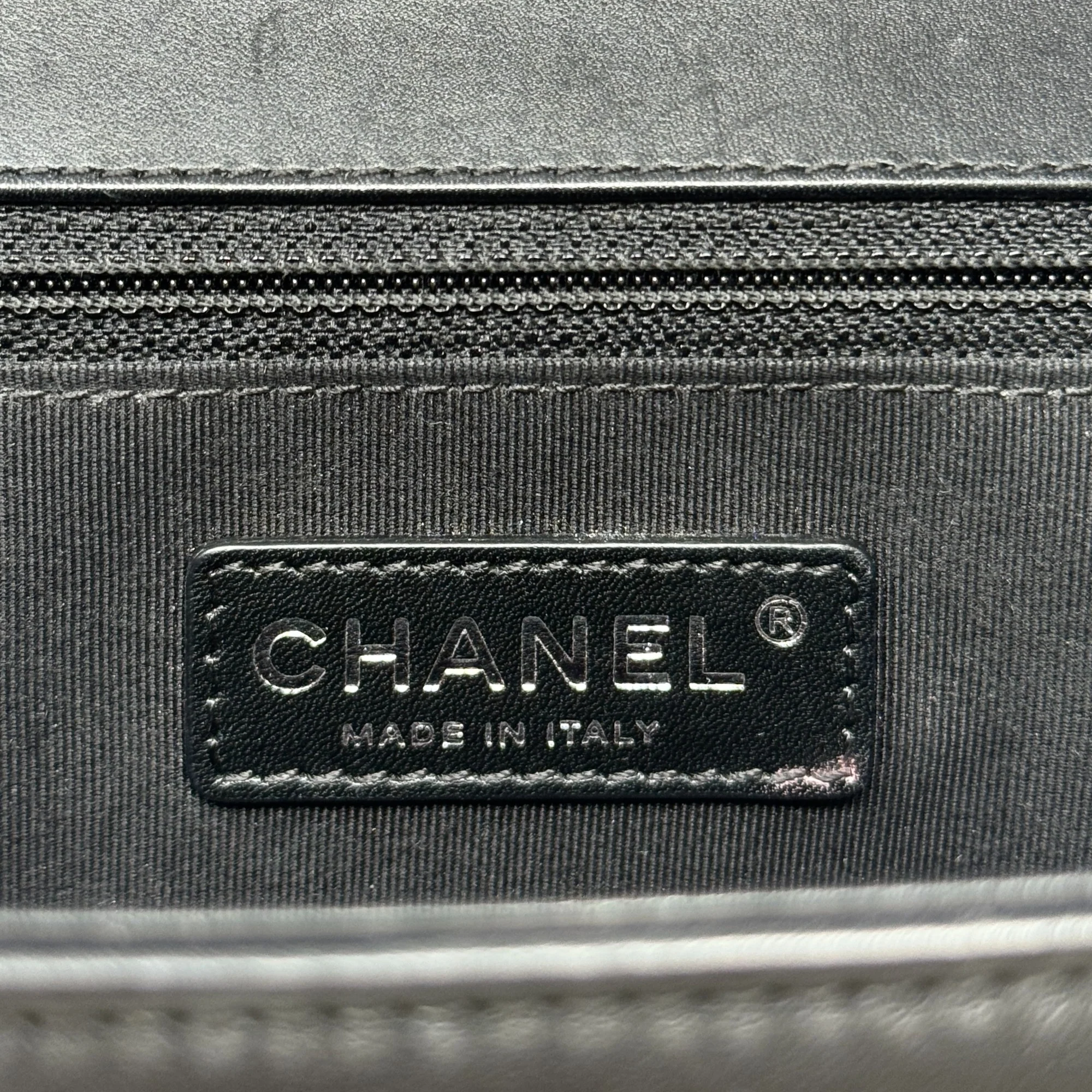 Chanel Black Patent Medium Boy Bag - Image 13