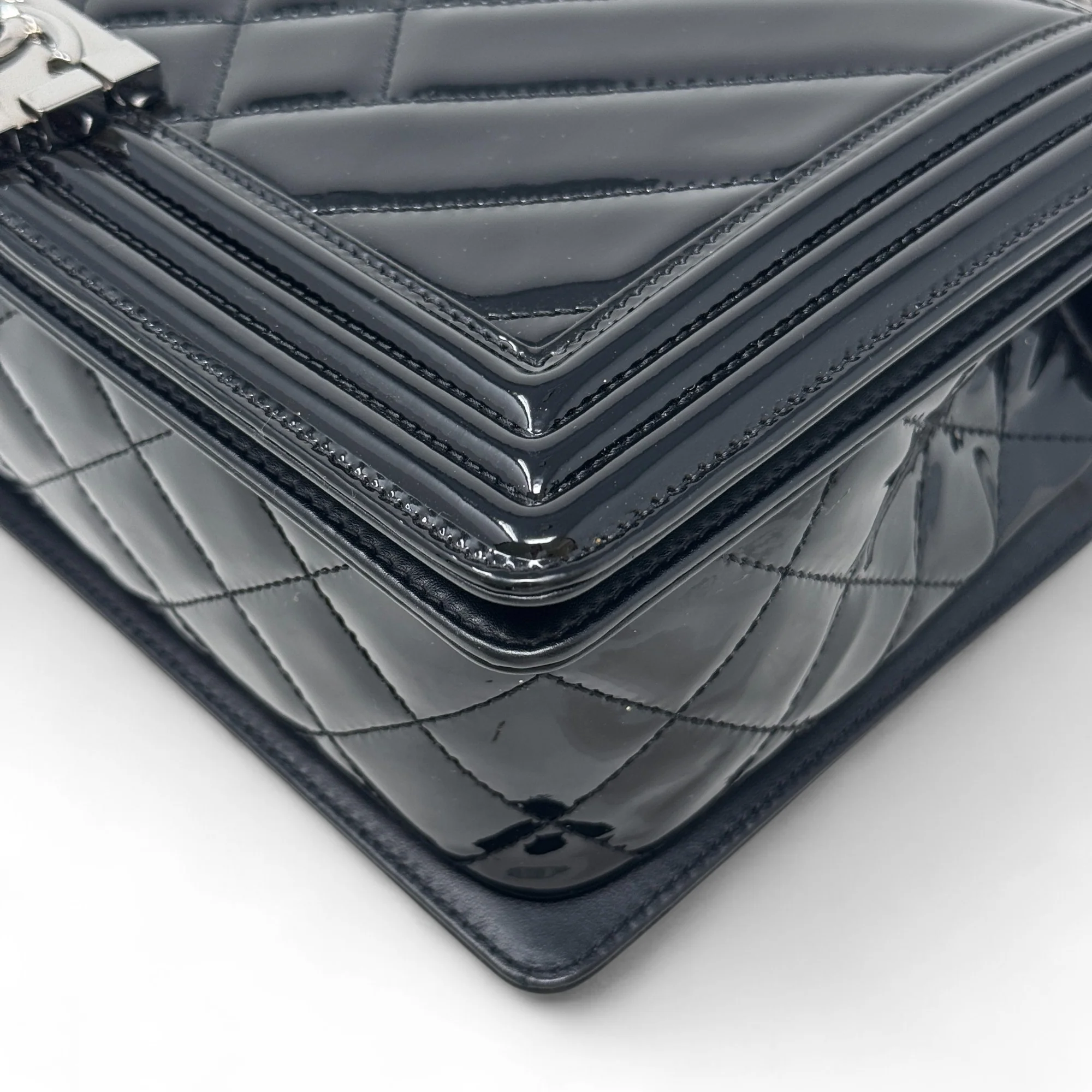 Chanel Black Patent Medium Boy Bag - Image 7