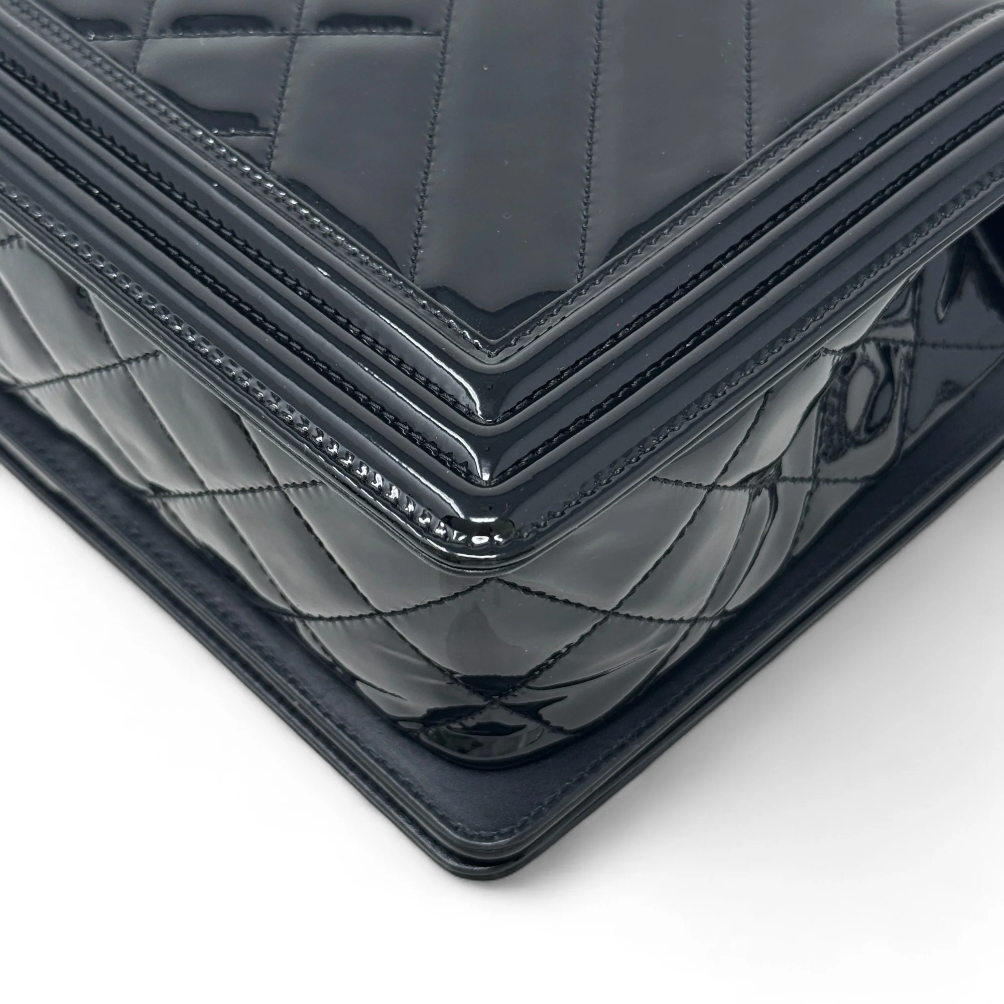 Chanel Black Patent Medium Boy Bag - Image 9