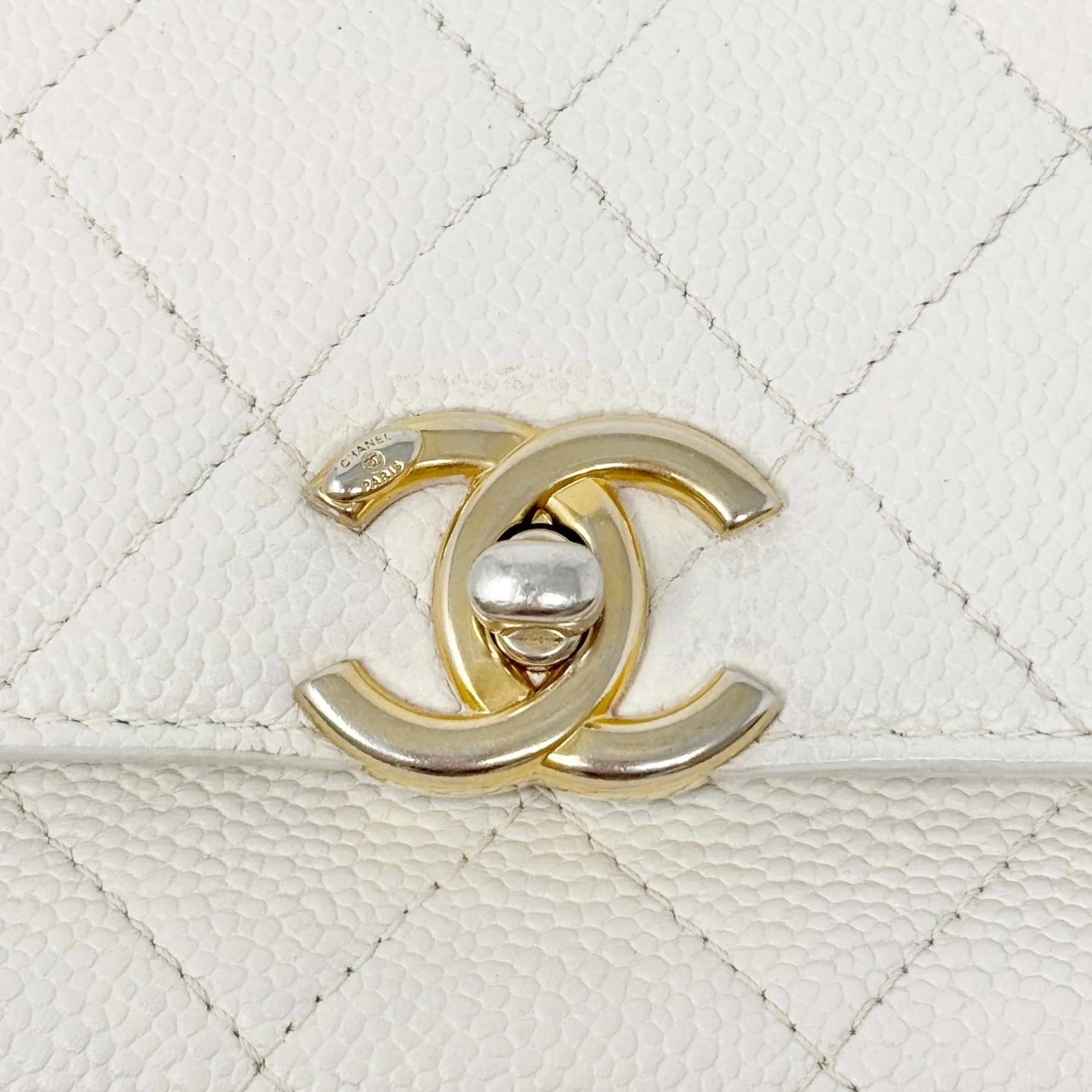 Chanel Cream Medium Chic Affinity Flap - Image 10