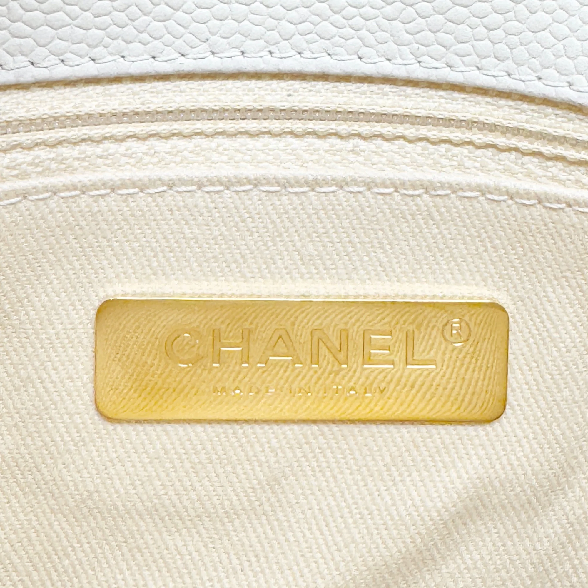 Chanel Cream Medium Chic Affinity Flap - Image 13