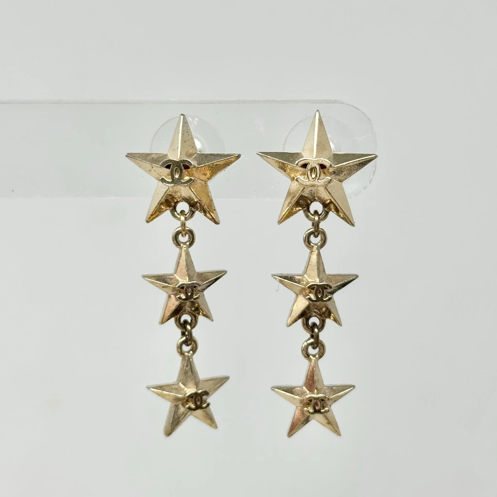 Chanel Gold Star CC Drop Earrings - Image 3