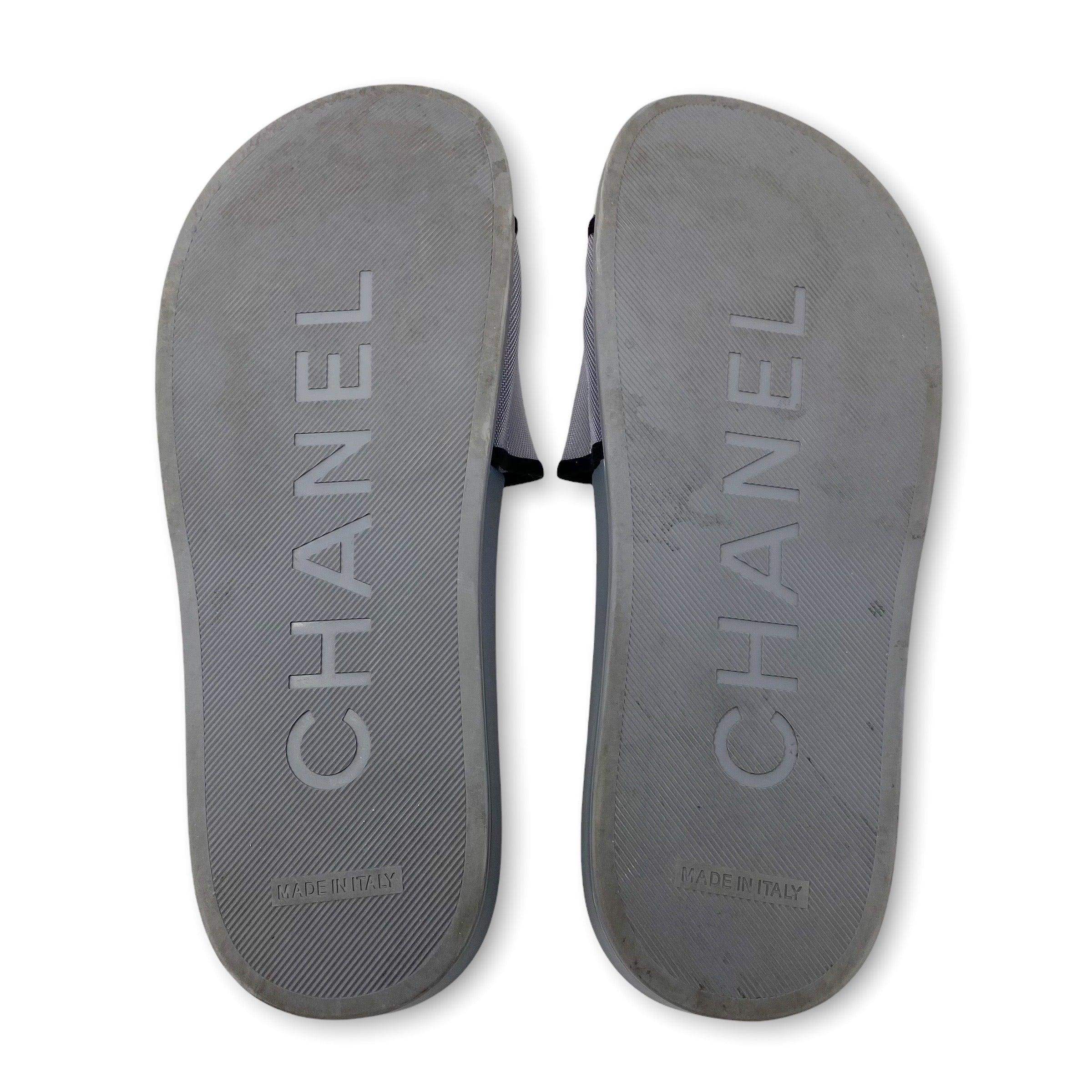 Chanel Gray Mesh Camellia  Slides 36 - Image 5