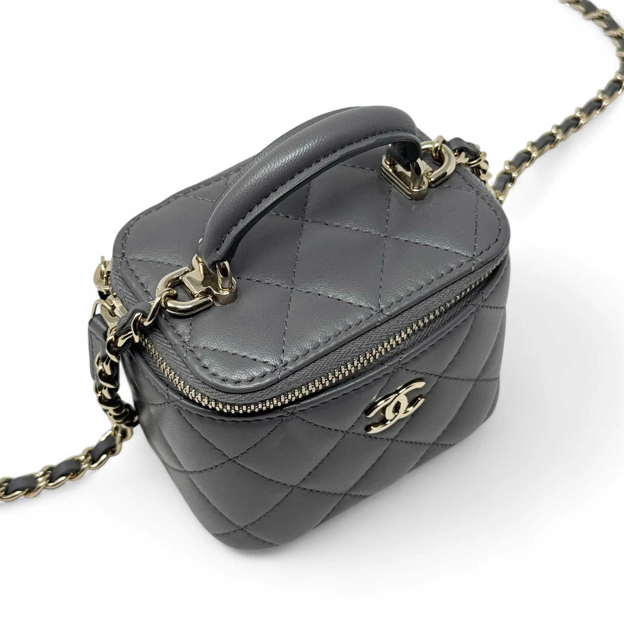 Chanel Grey Mini Vanity Case With Chain - Image 10