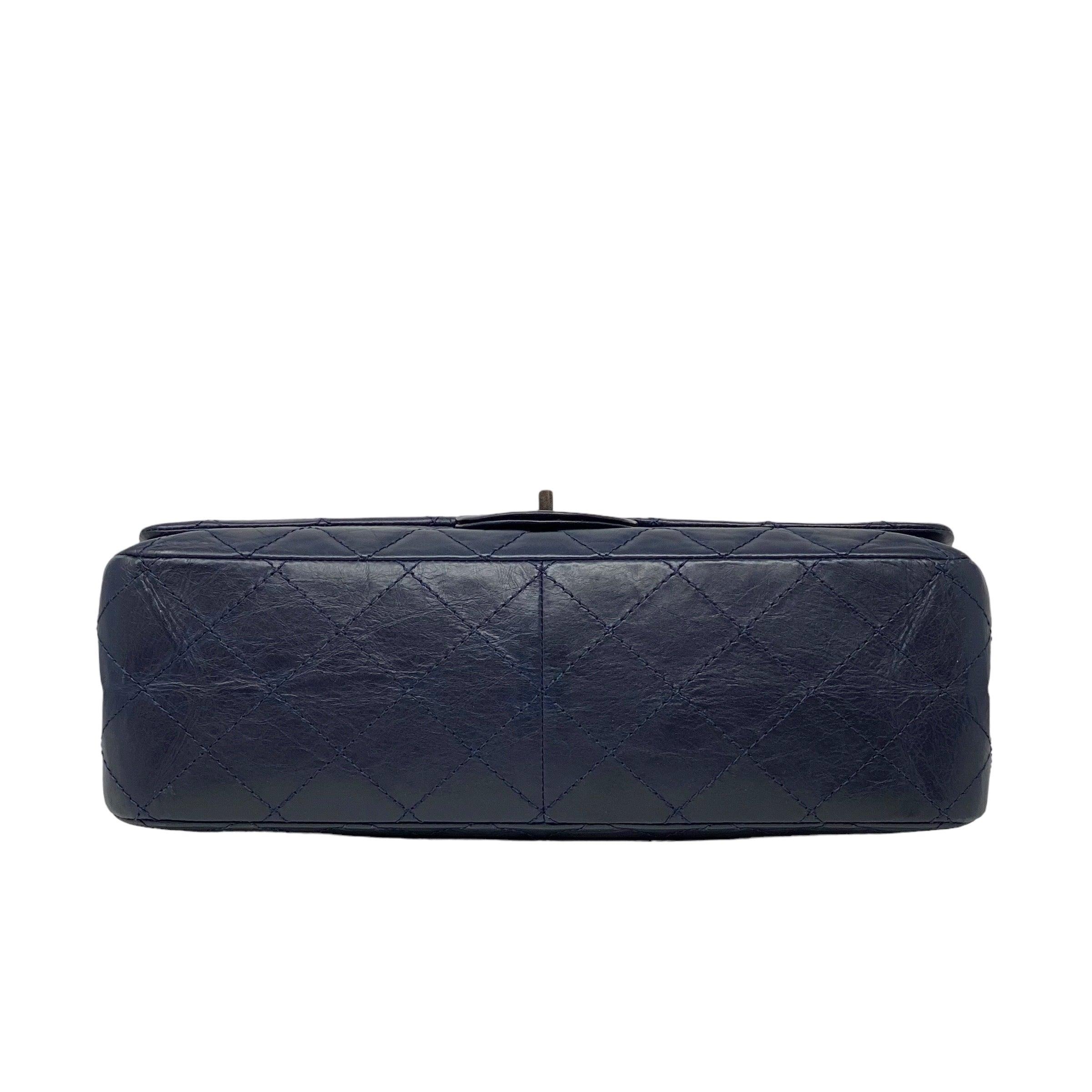 Chanel Navy Crinkled Calfskin 2.55 Reissue 227 - Image 8
