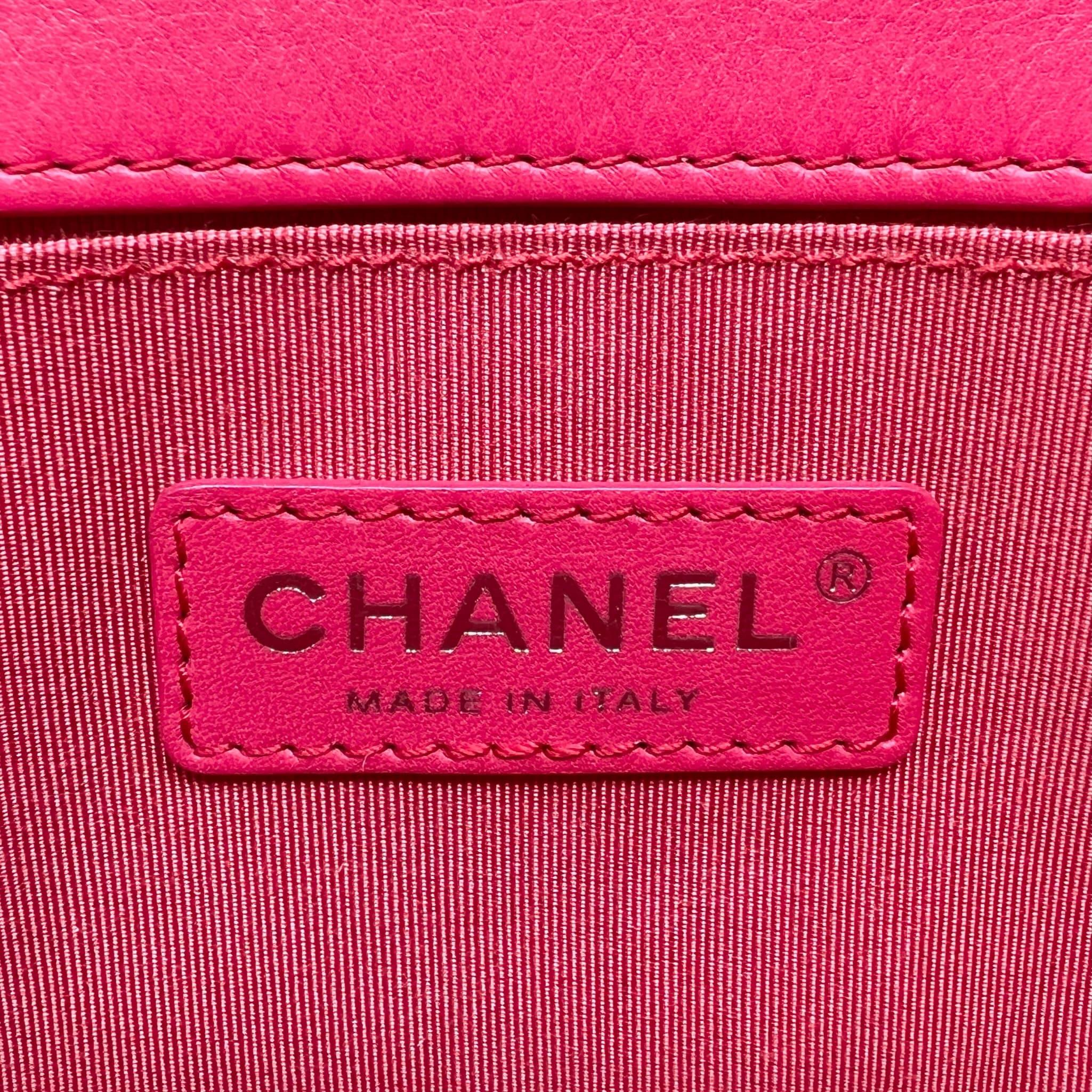Chanel Pink Patent Small Boy Bag - Image 15
