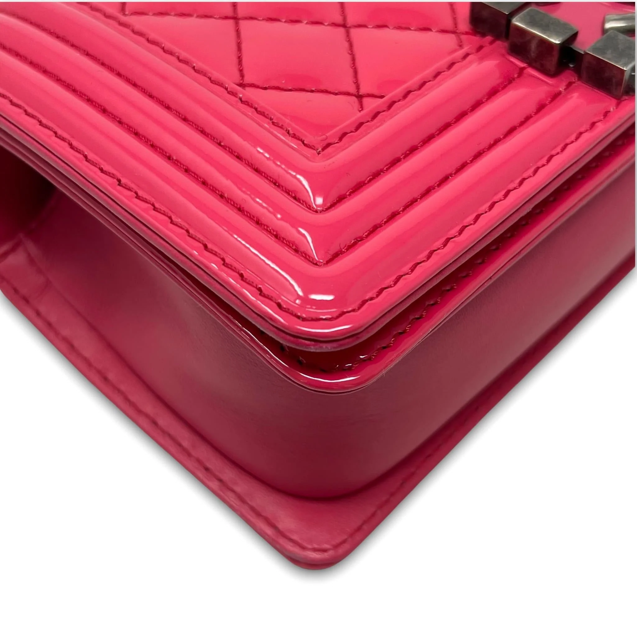 Chanel Pink Patent Small Boy Bag - Image 8