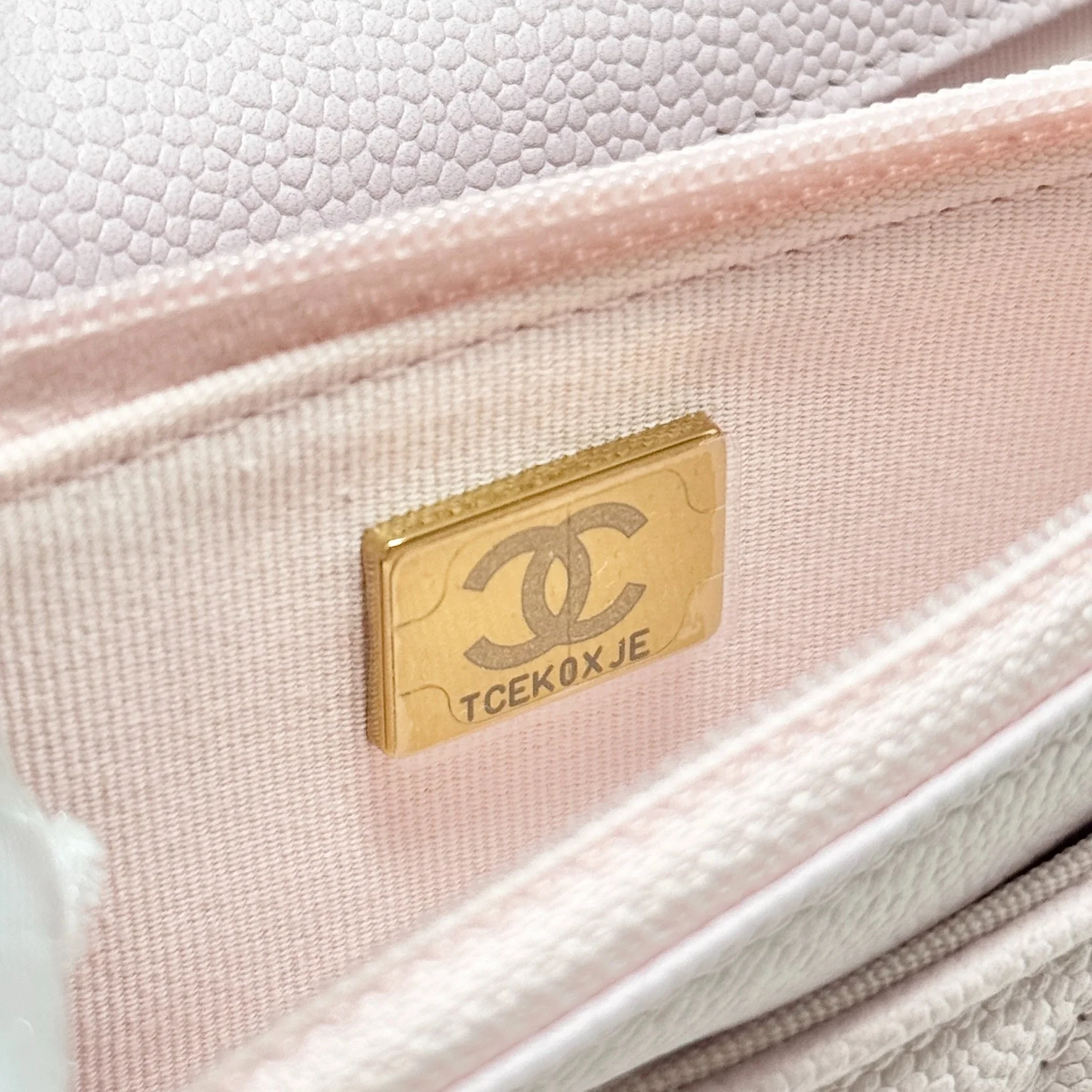 Chanel Pink Wallet On Chain - Image 15