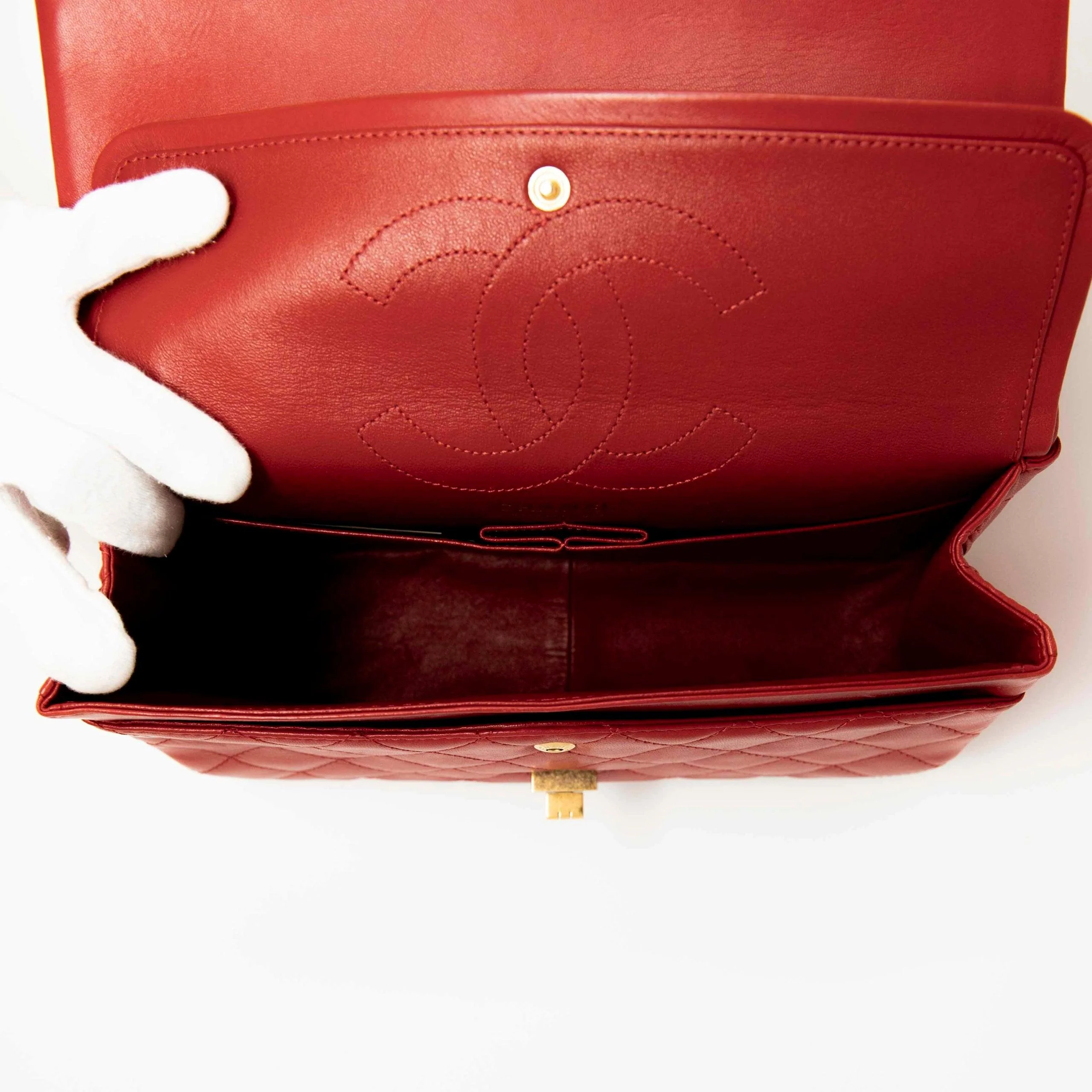 Chanel Red Lambskin 2.55 Reissue 226 - Image 13