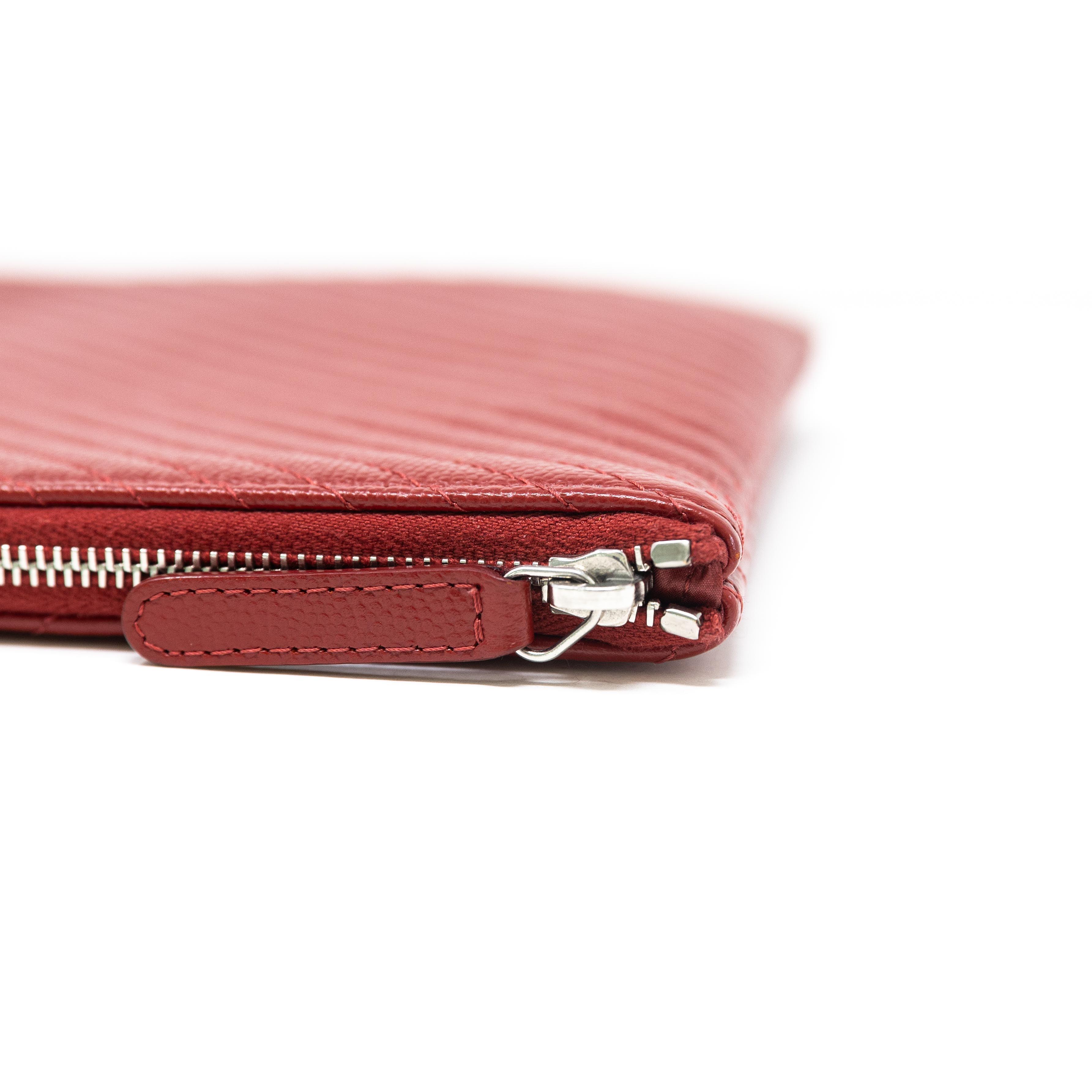 Chanel Red Medium O Case Pouch - Image 12