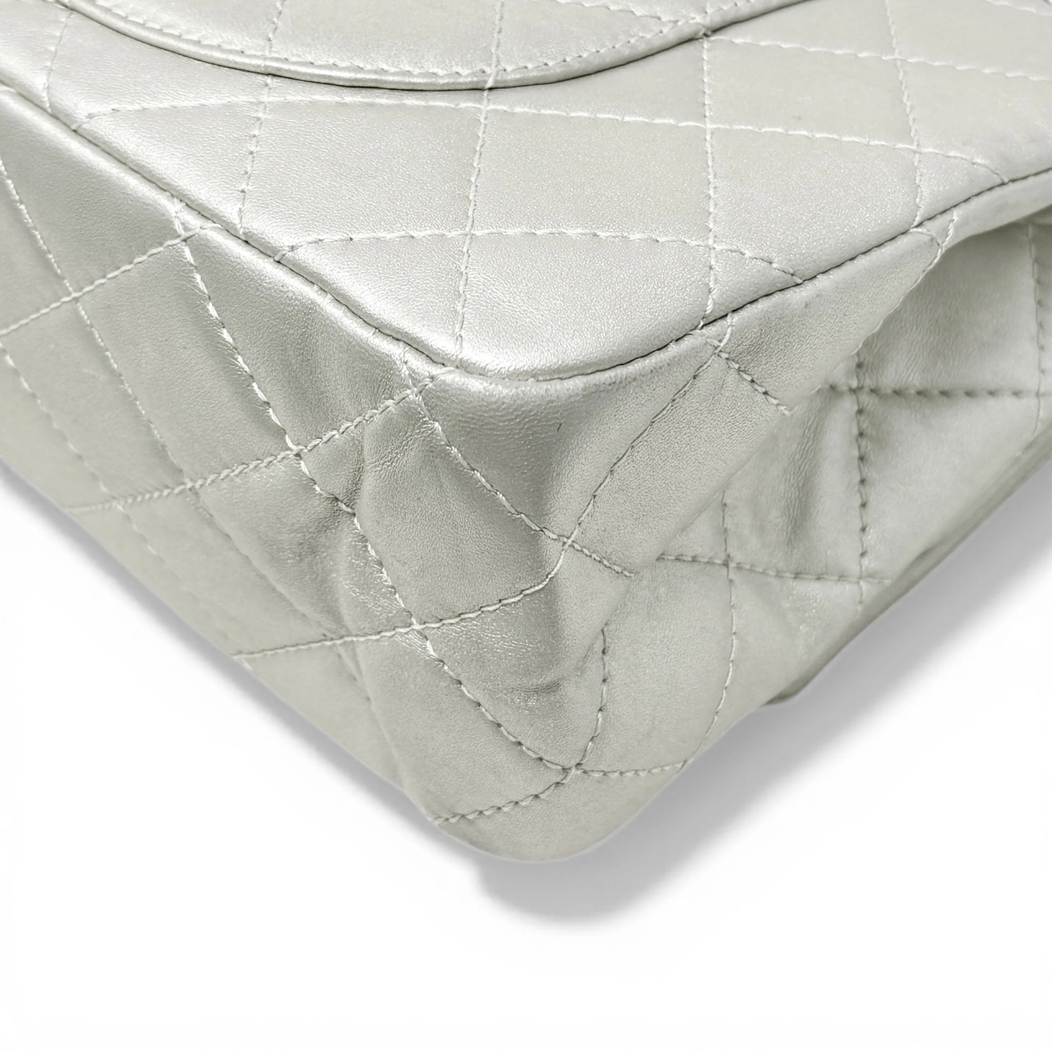 Chanel Silver Calfskin 2.55 Reissue 227 - Image 10