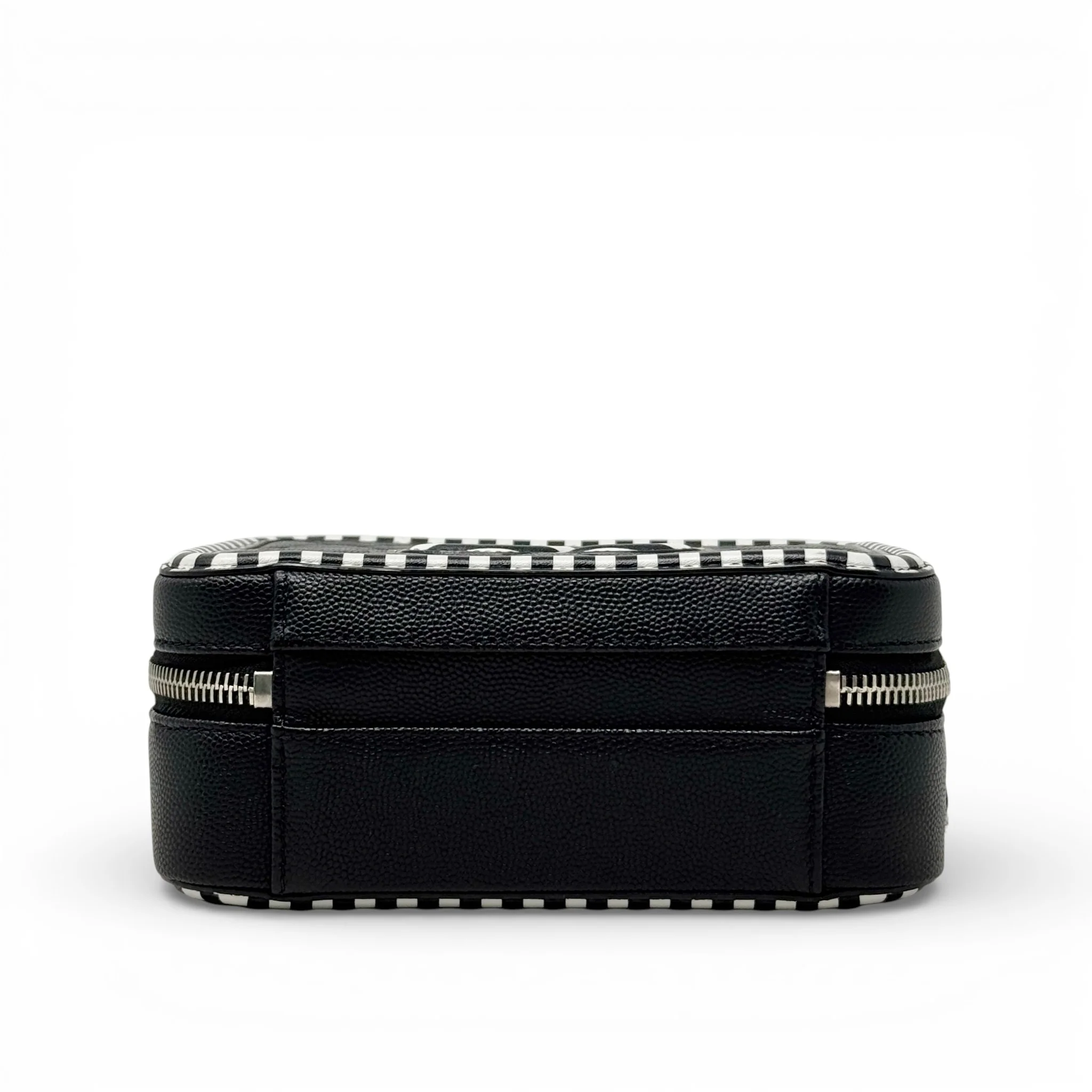 Chanel Black Small Filigree Vanity - Image 5