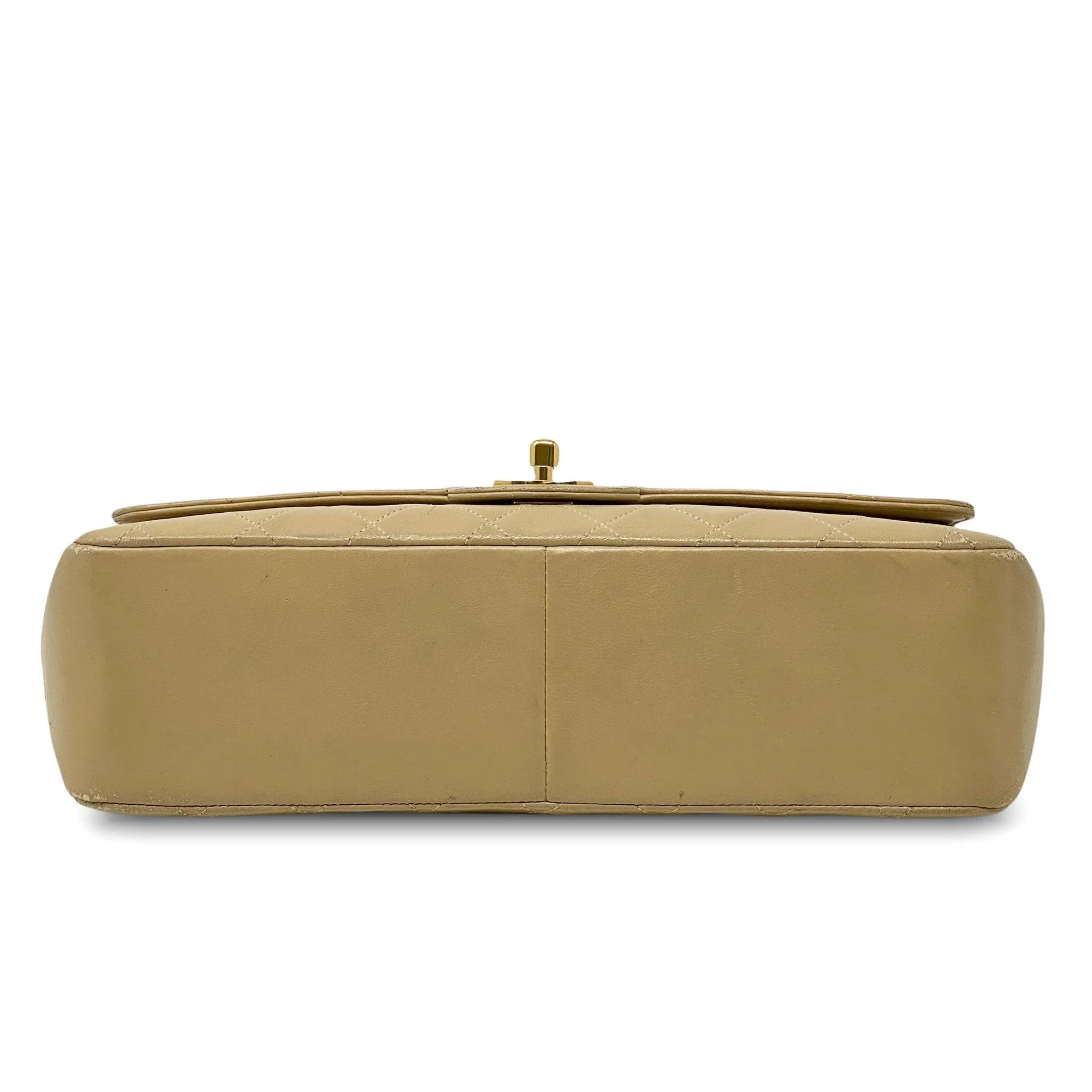 Chanel Vintage Beige Lambskin Medium Flap - Image 5