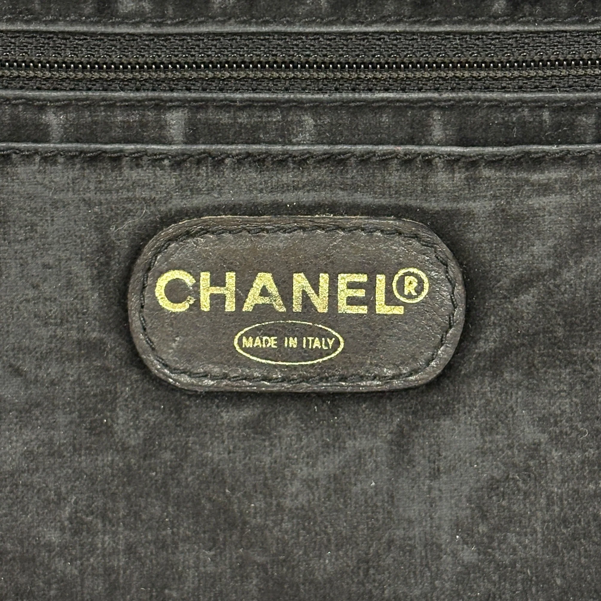 Chanel Vintage Black Lunch Box Vanity - Image 15