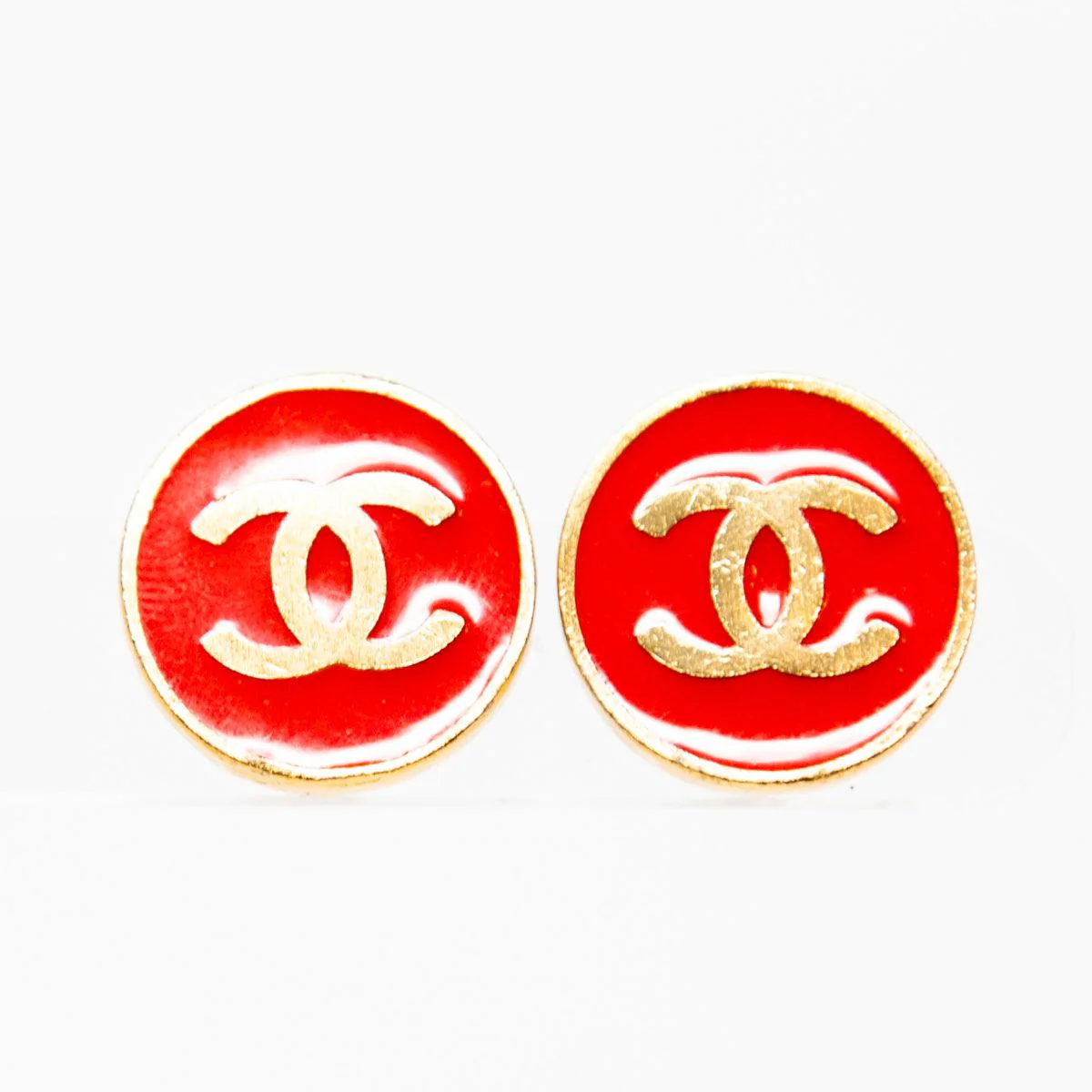 Chanel Vintage Red Button Clip On Earrings - Image 3