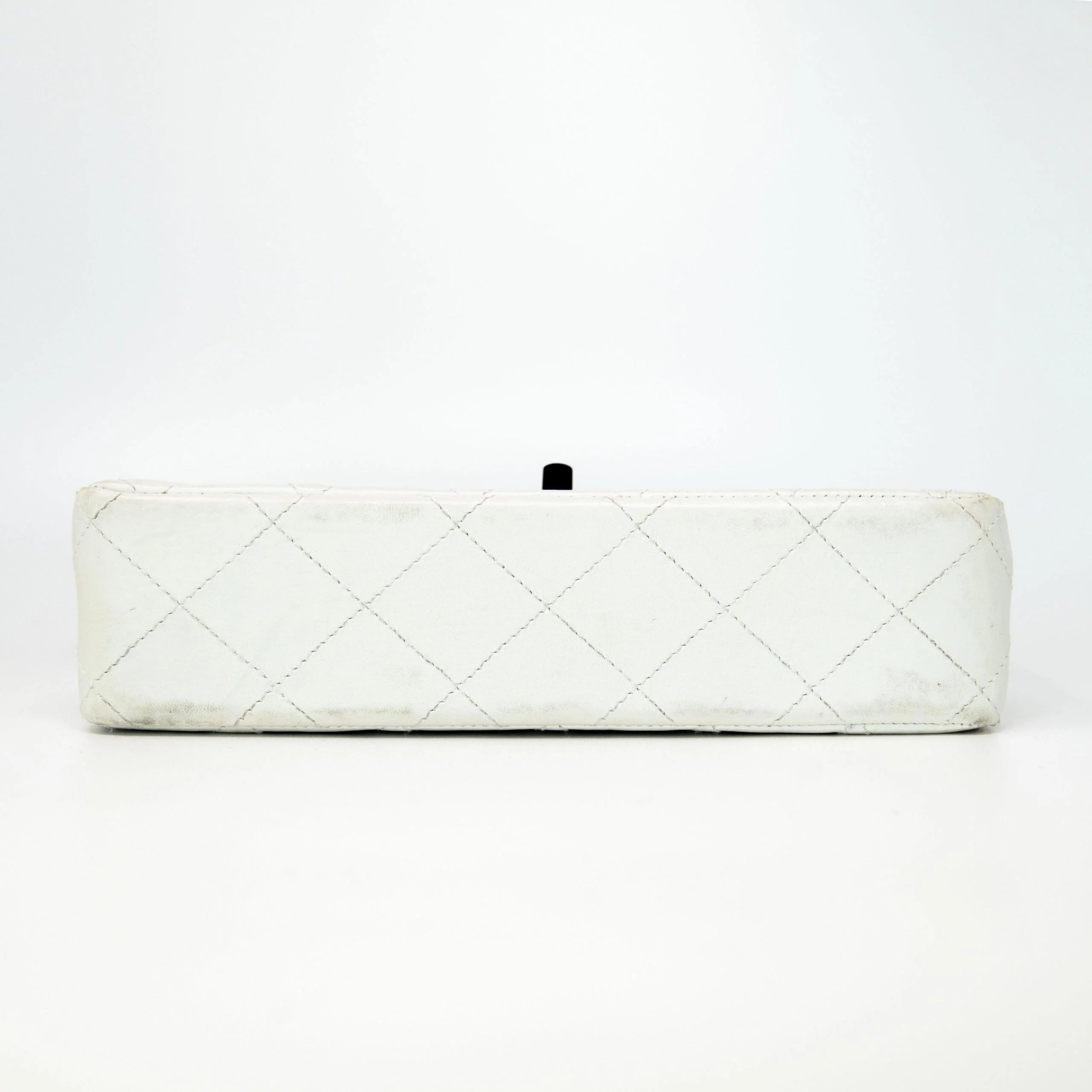 Chanel Vintage White Lambskin Flap Bag - Image 5