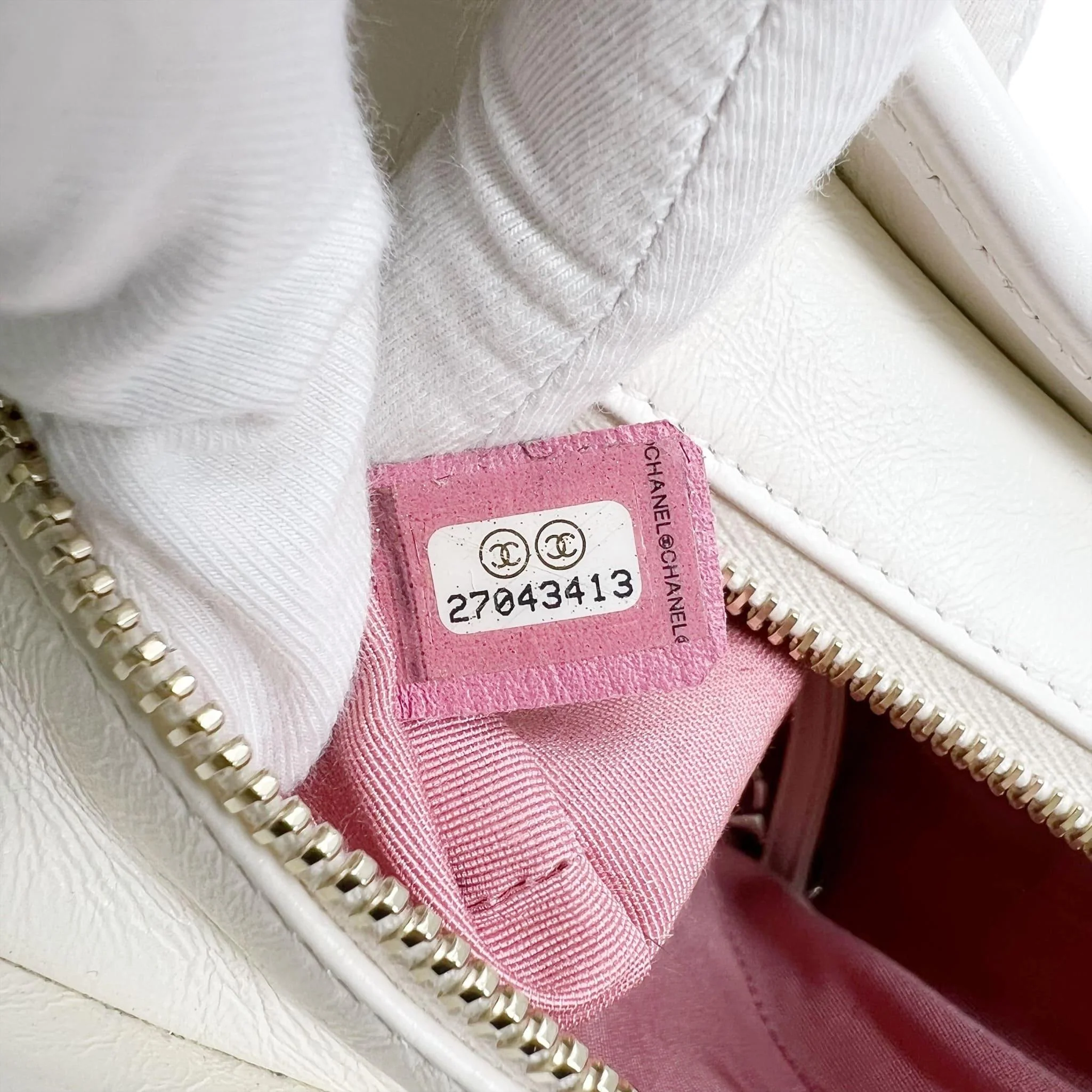 Chanel White Aged Calfskin Small Gabrielle Bag - Image 13