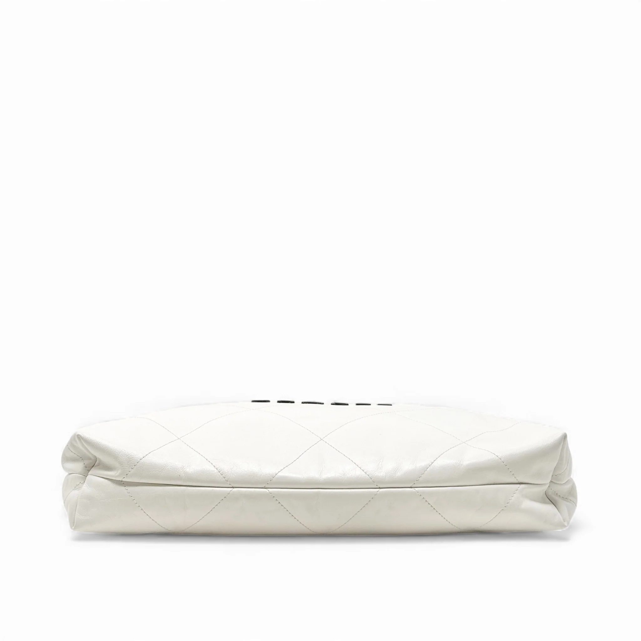 Chanel White Medium 22 Hobo With Pouch - Image 6