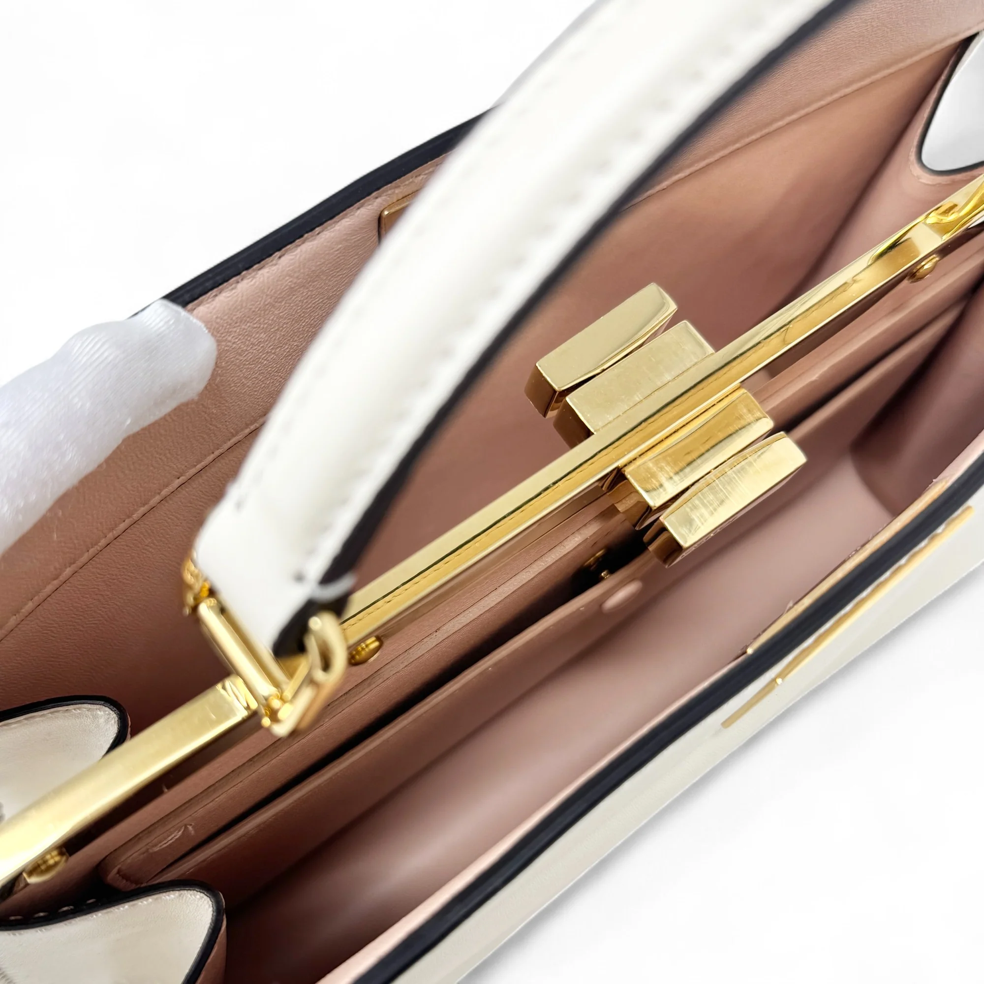Fendi Cream East West Peekaboo IseeU Bag - Image 12