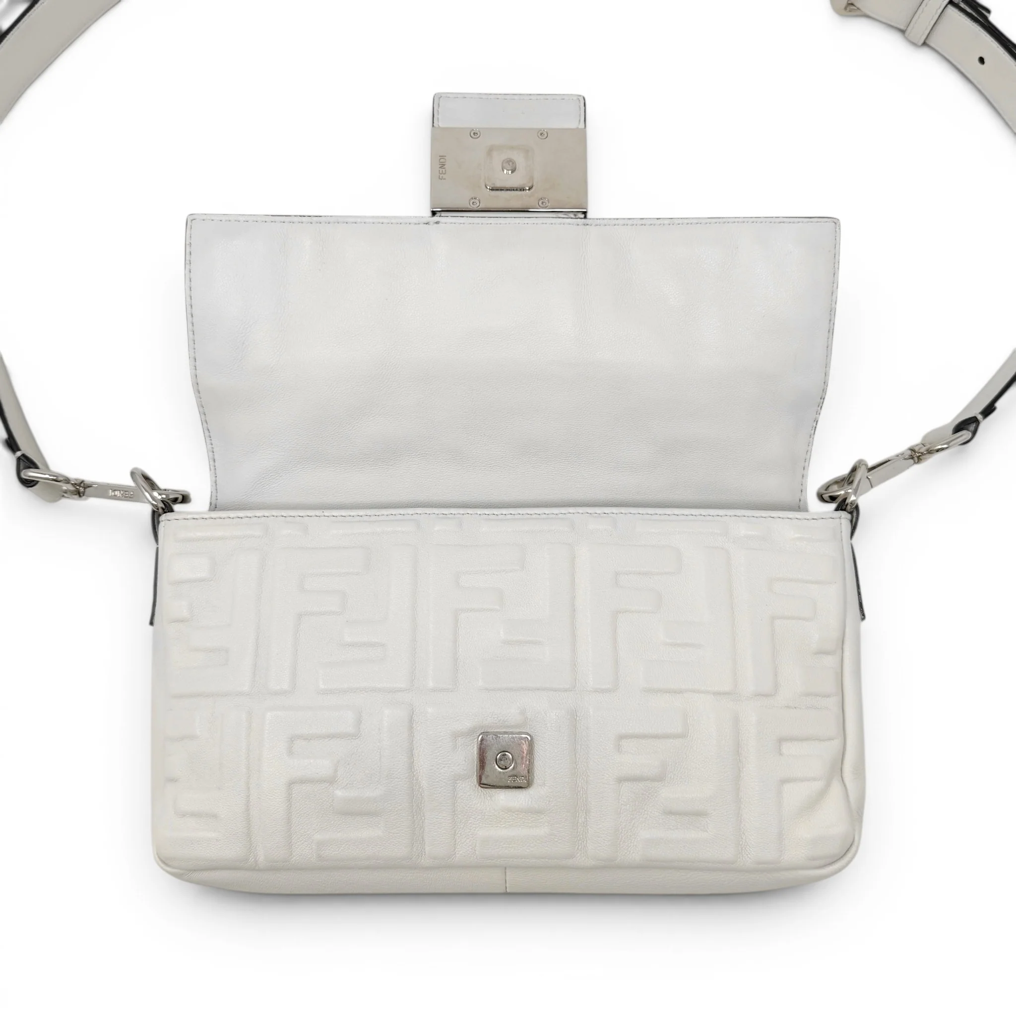 Fendi White Small Baguette Bag - Image 11