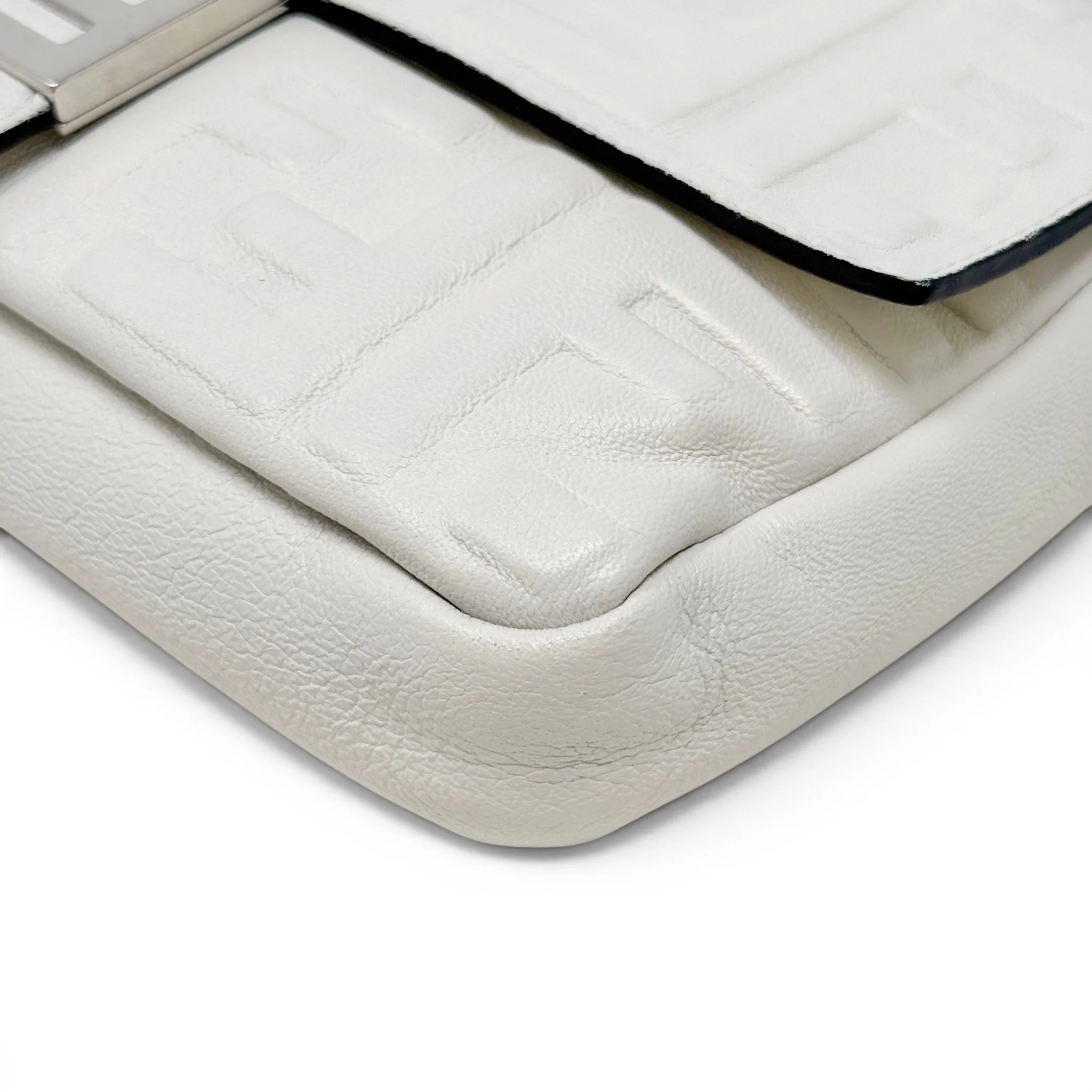 Fendi White Small Baguette Bag - Image 6