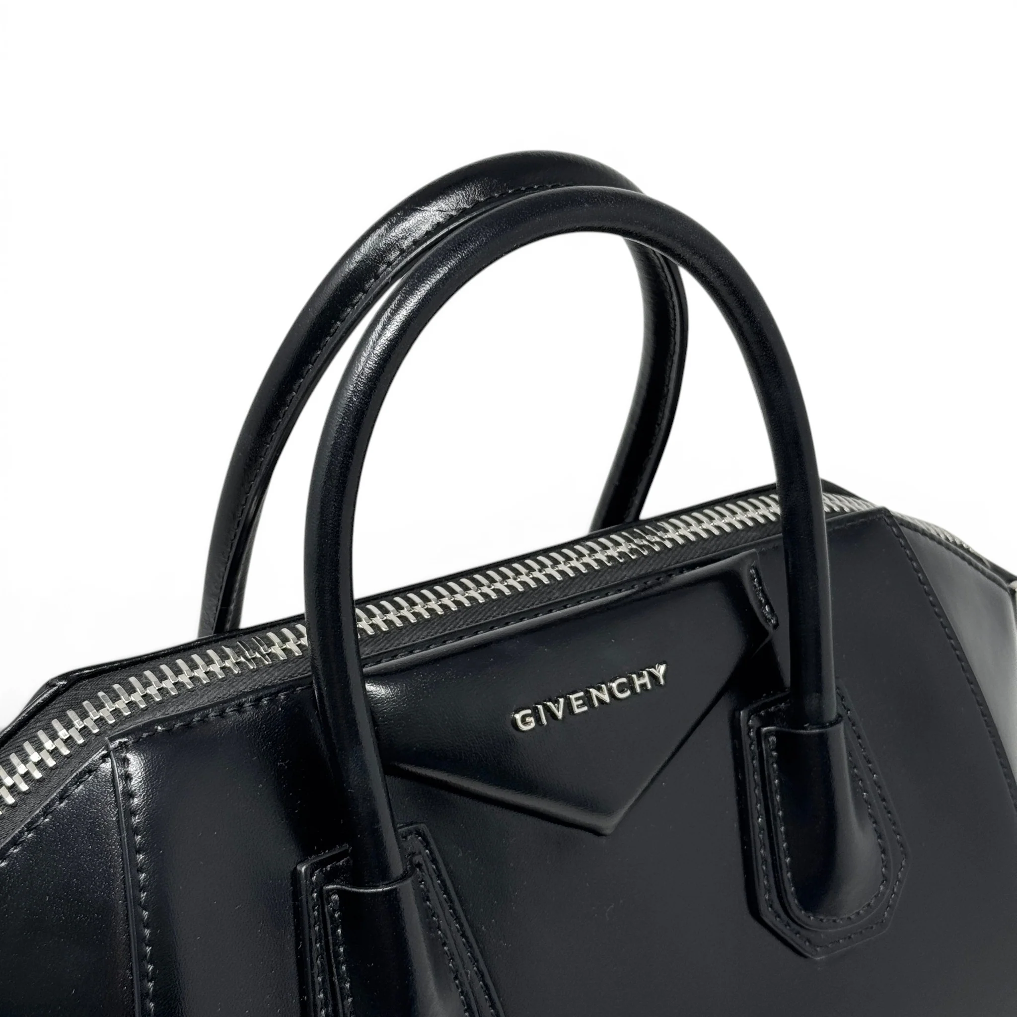 Givenchy Black Small Antigona Bag - Image 11
