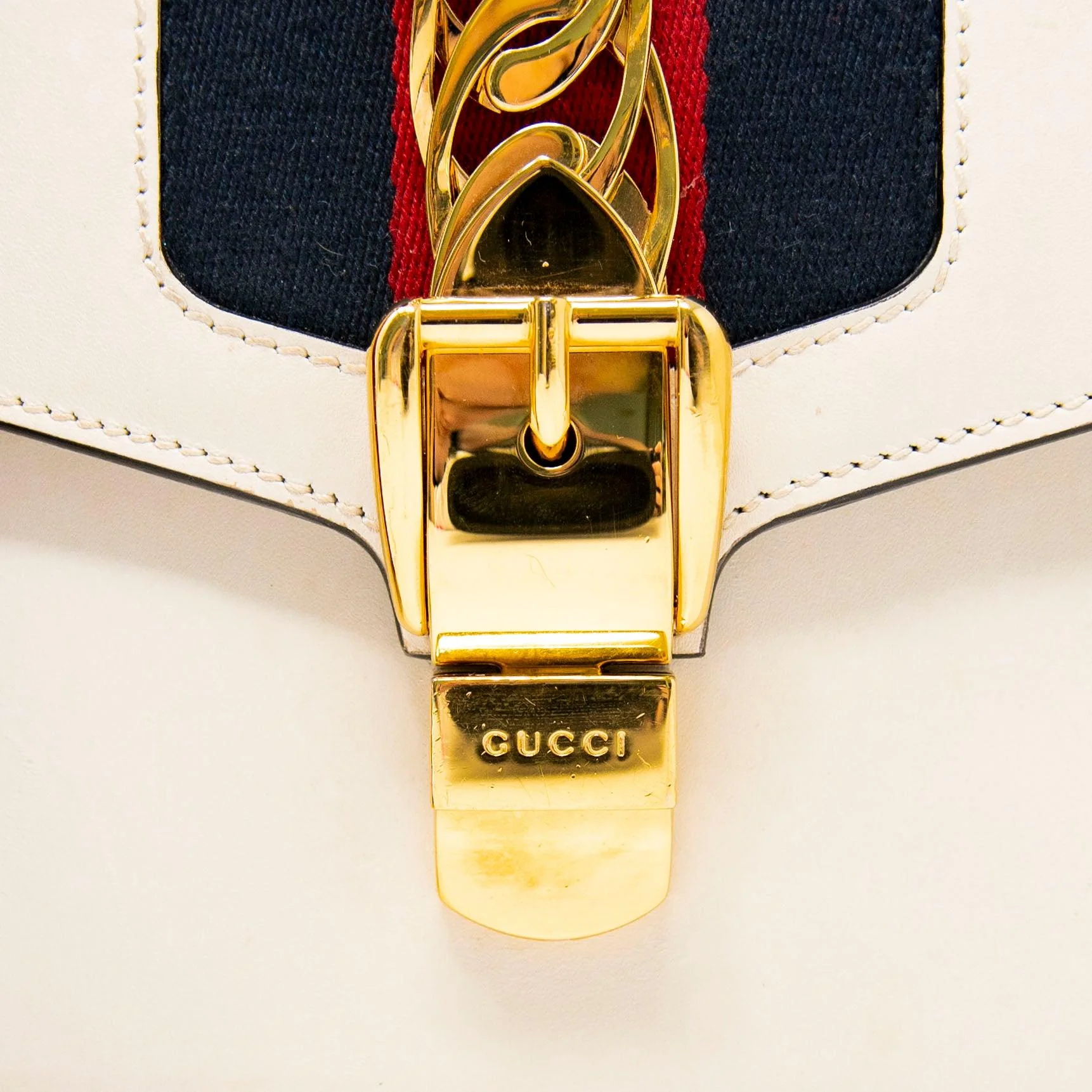 Gucci White Small Sylvie Bag - Image 10